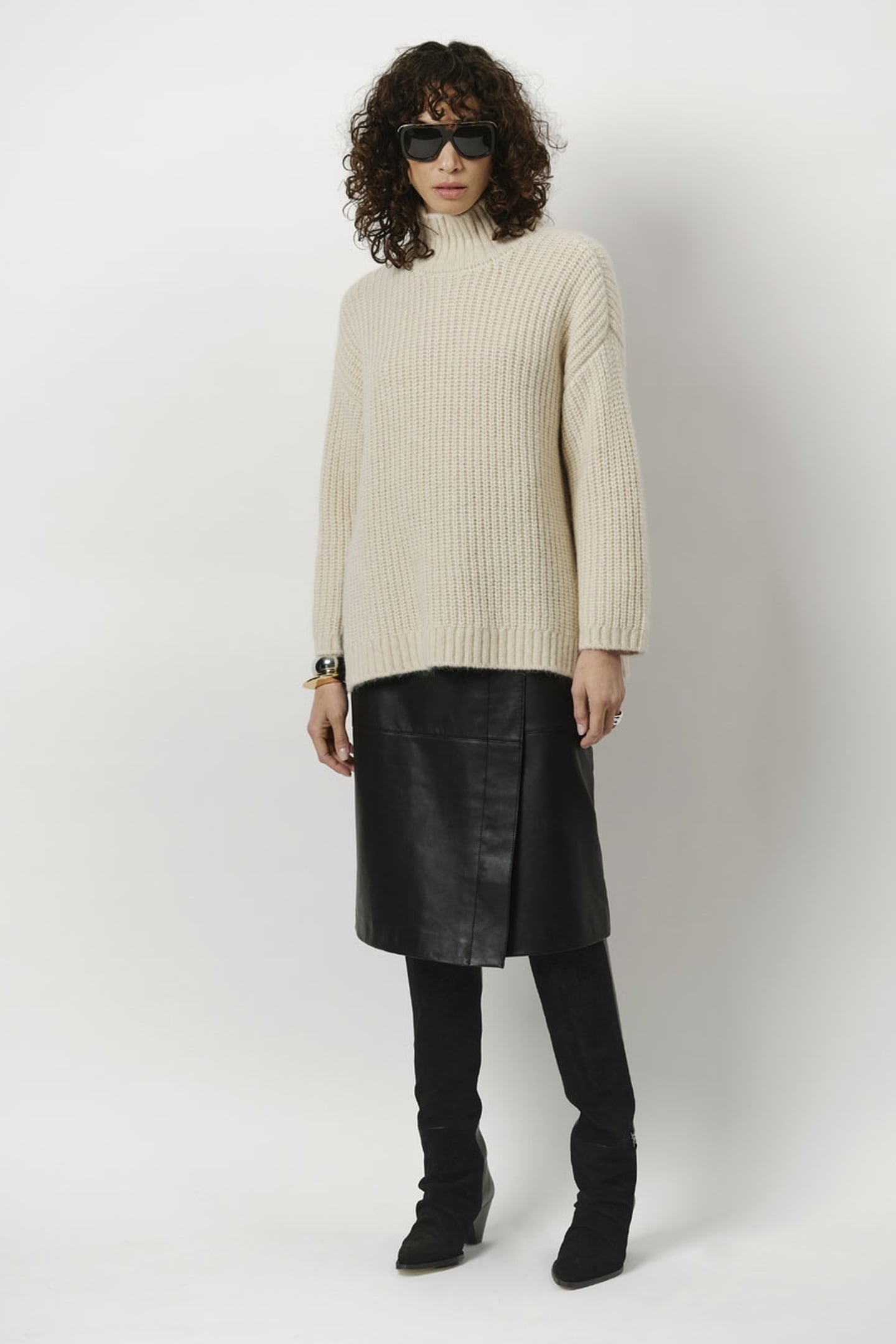 SERI LEATHER WRAP SKIRT RAVEN 1