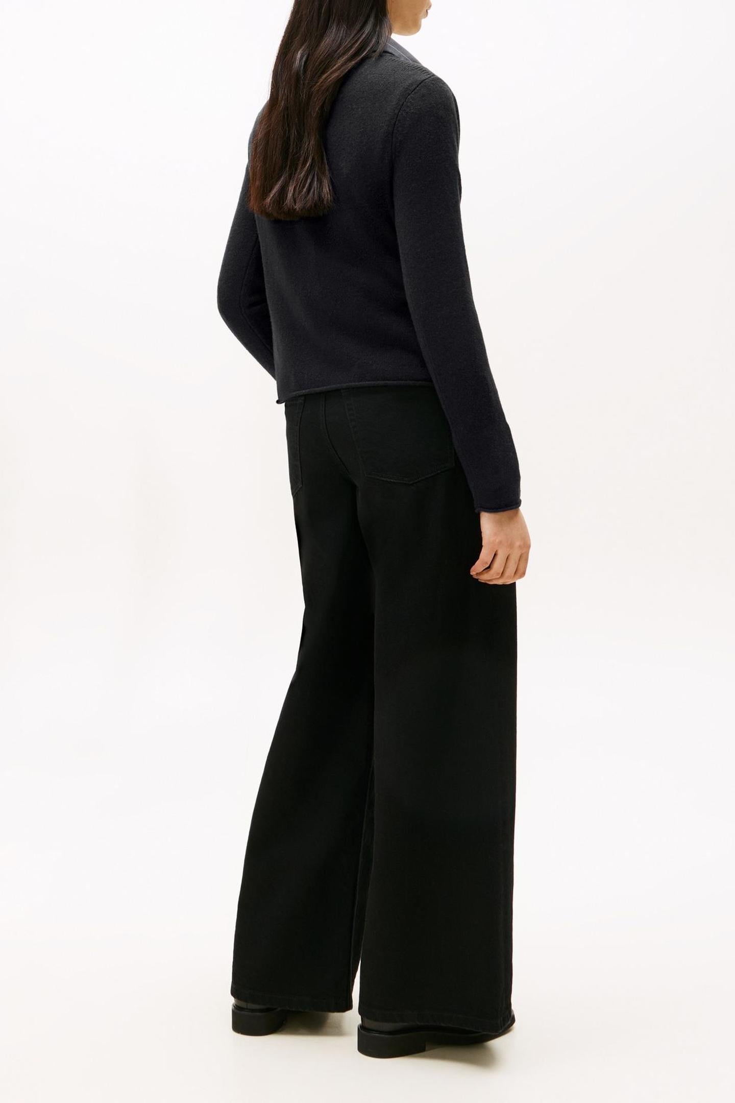 SOFT WOOL V-NECK LOOSE SWEATER BLACK 3