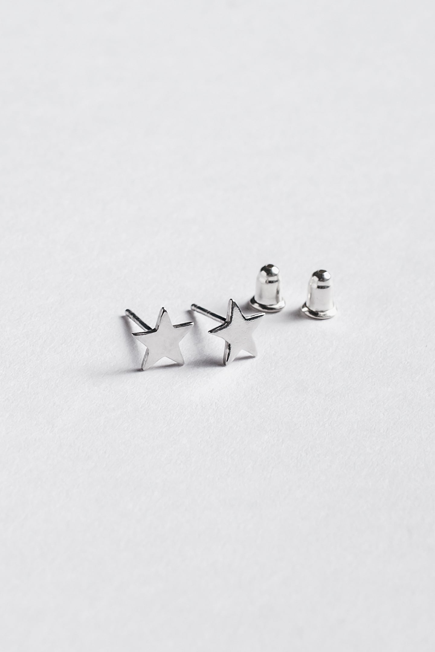 THE STAR STUD EARRINGS 2
