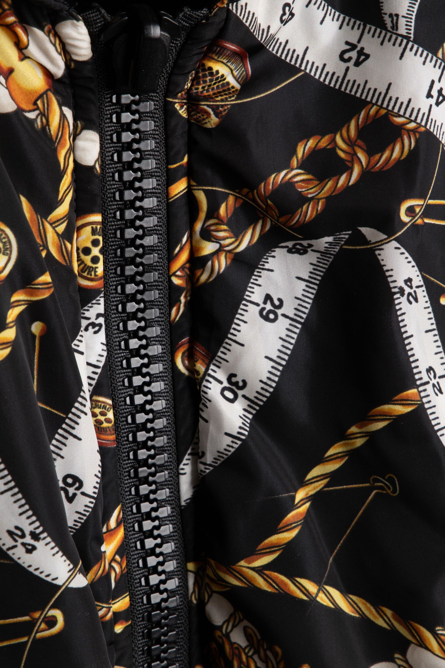OUTERWEAR BLACK 4