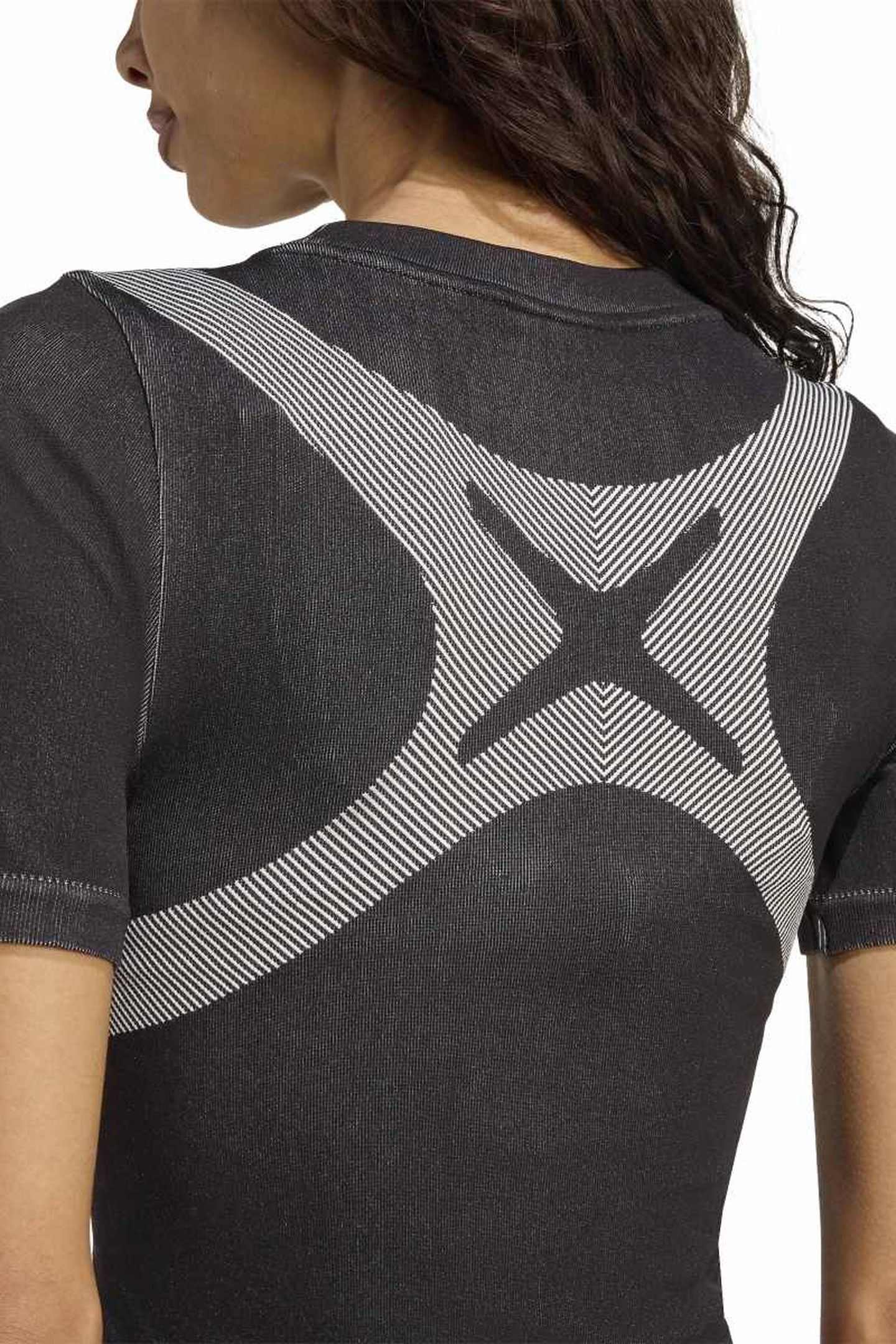 SEAMLESSENTIAL TEE BLACK 5