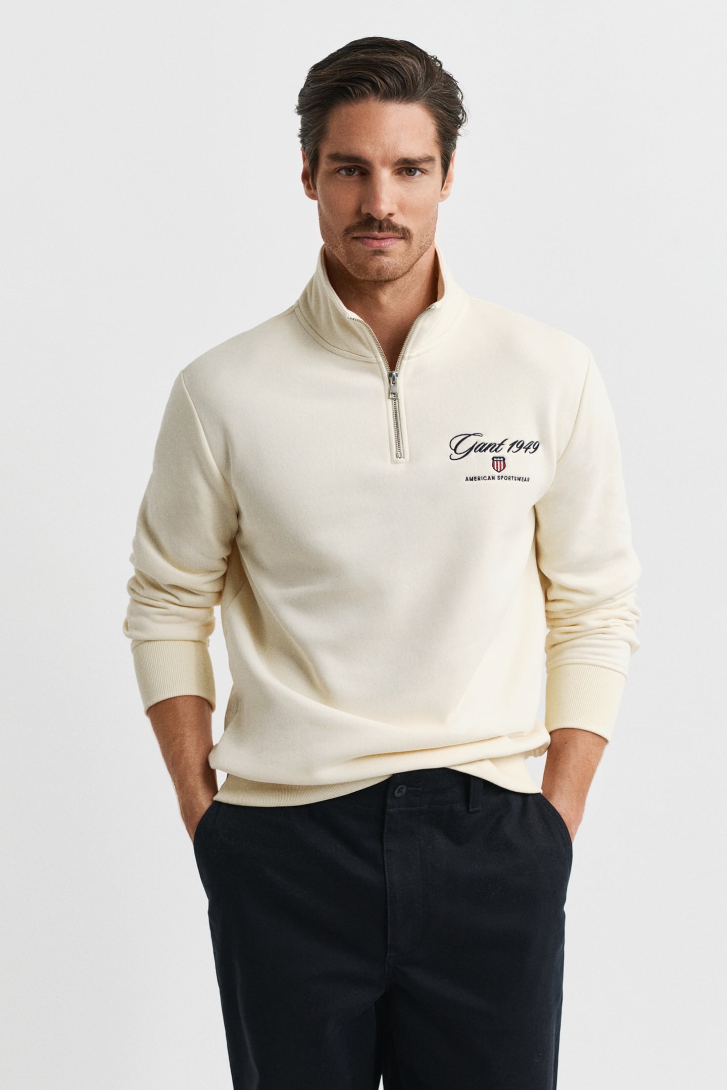 GRAPHIC HALF ZIP CREAM 1