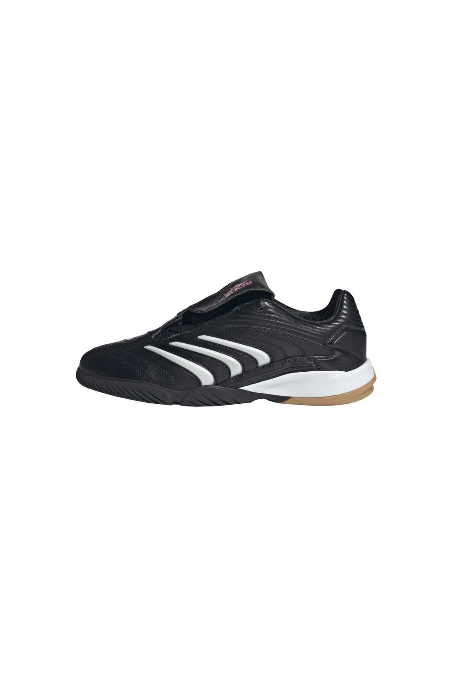 PREDATOR SALA CORE BLACK 5