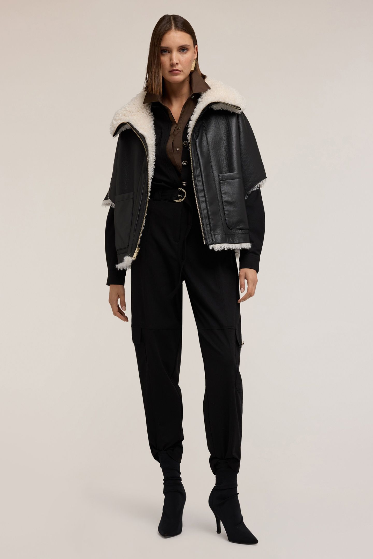 OVERSIZED SHEARLING COAT WITH ZIP AND POCKETS BLACK 1