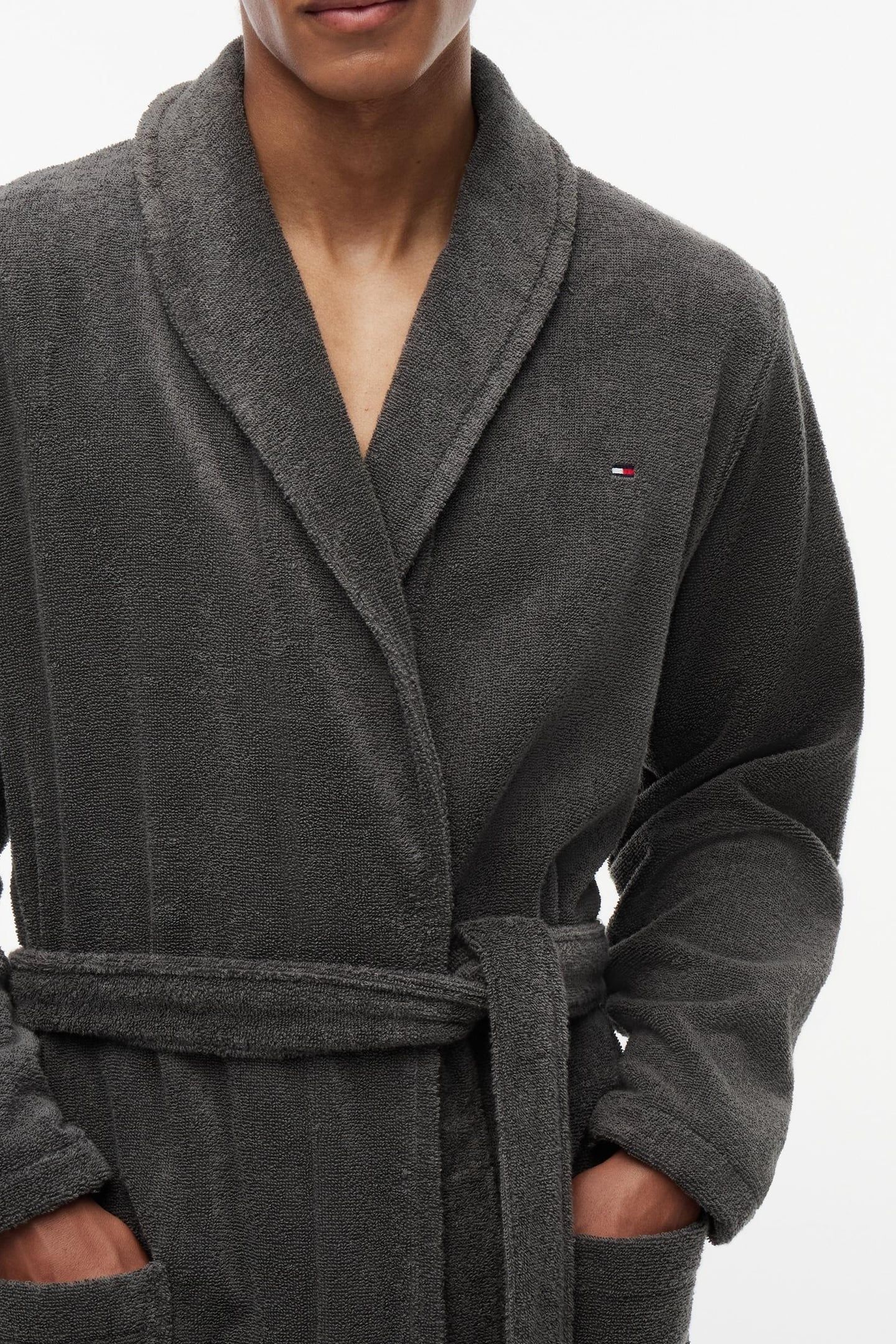 BATHROBE MAGNET 4
