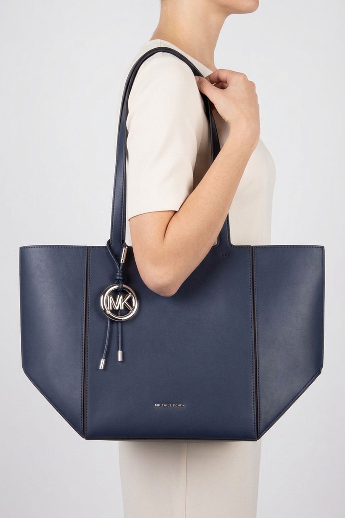 MEDIUM CONVERTIBLE CINCHED TOTE DRESS BLUES 3