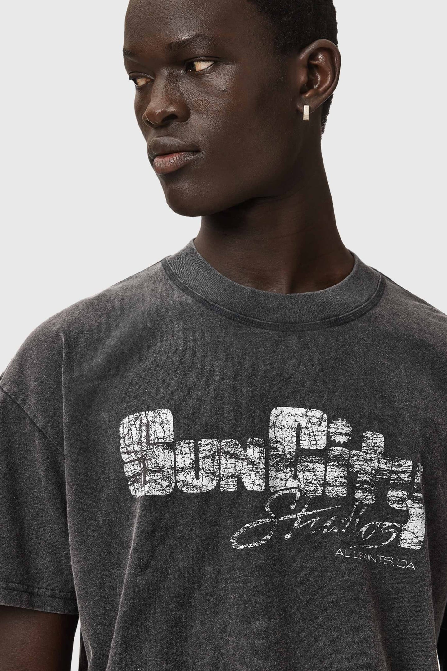 SUN CITY SS CREW WASHED BLACK 5
