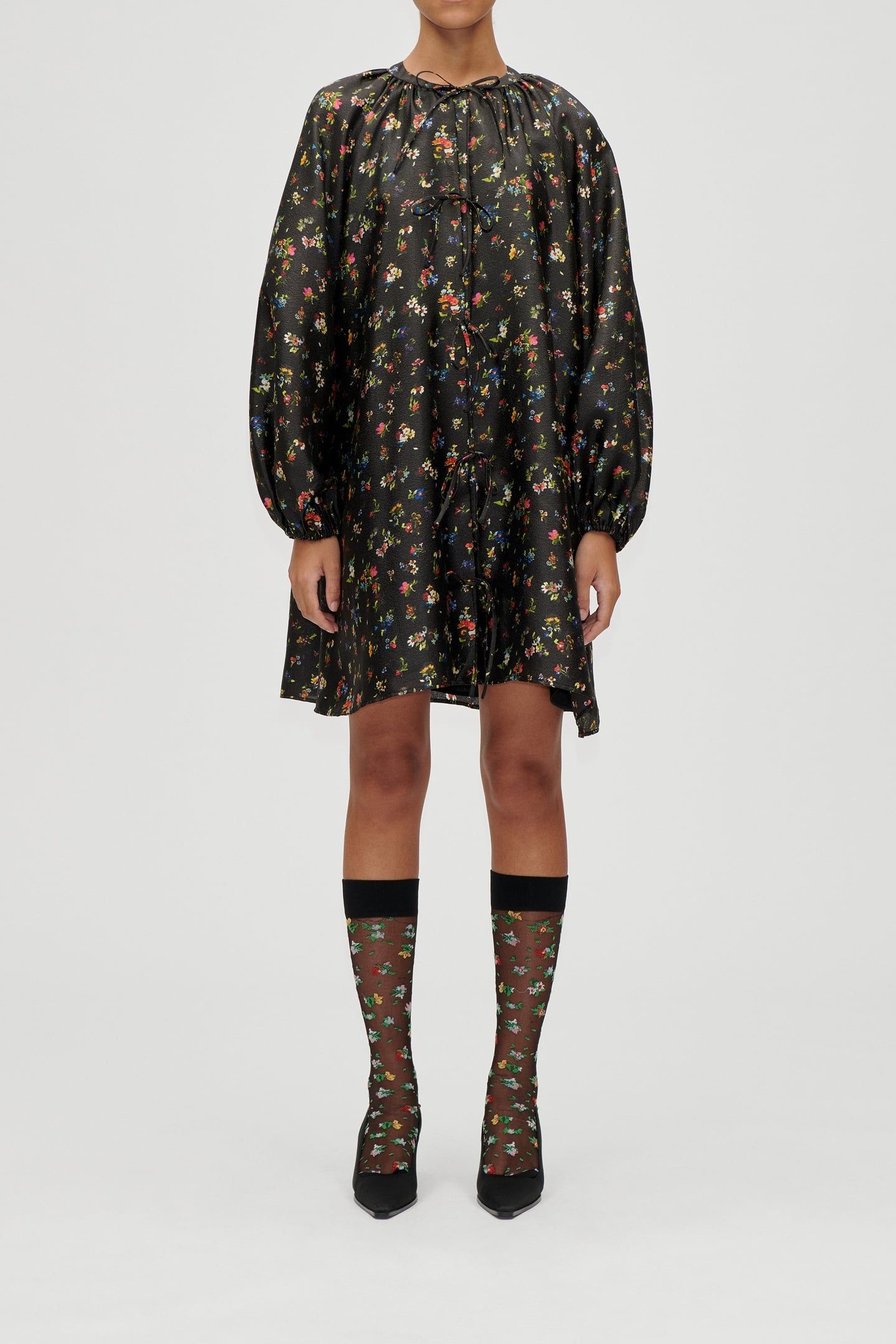 VOLUMINOUS BOW DRESS MAGNOLIA GARDEN 1