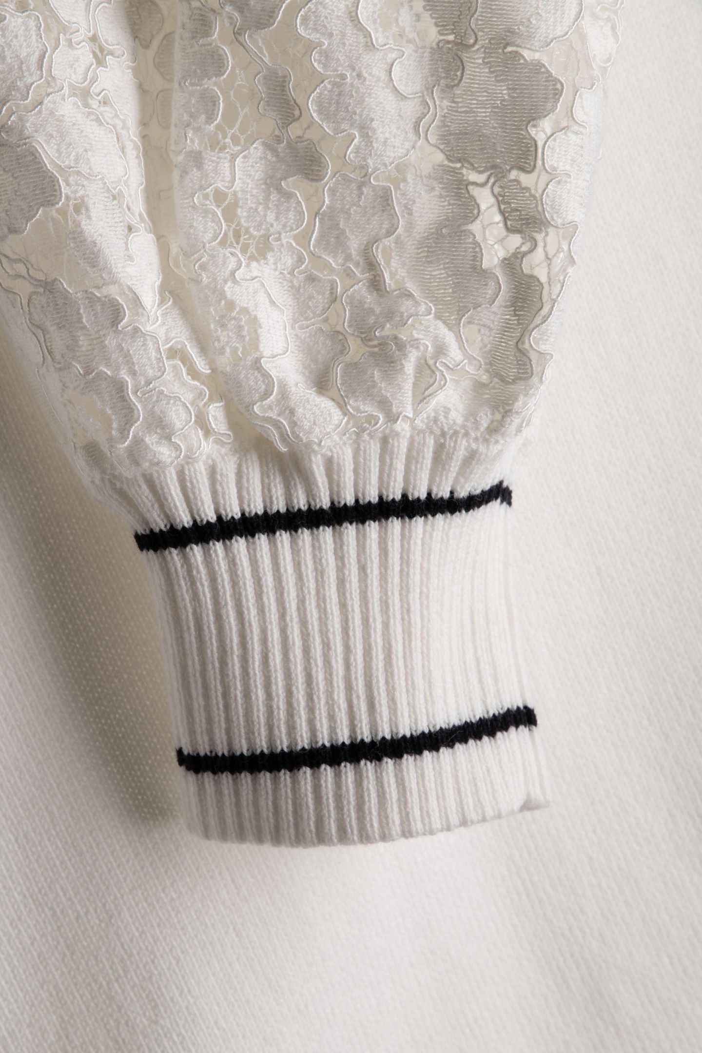 KNITWEAR WHITE 4
