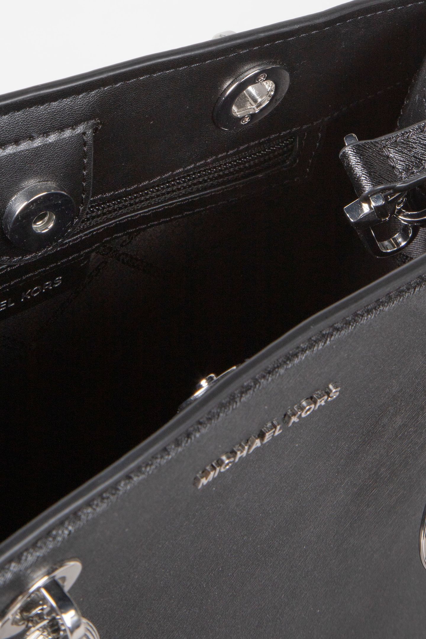 MEDIUM SATCHEL BLACK 5