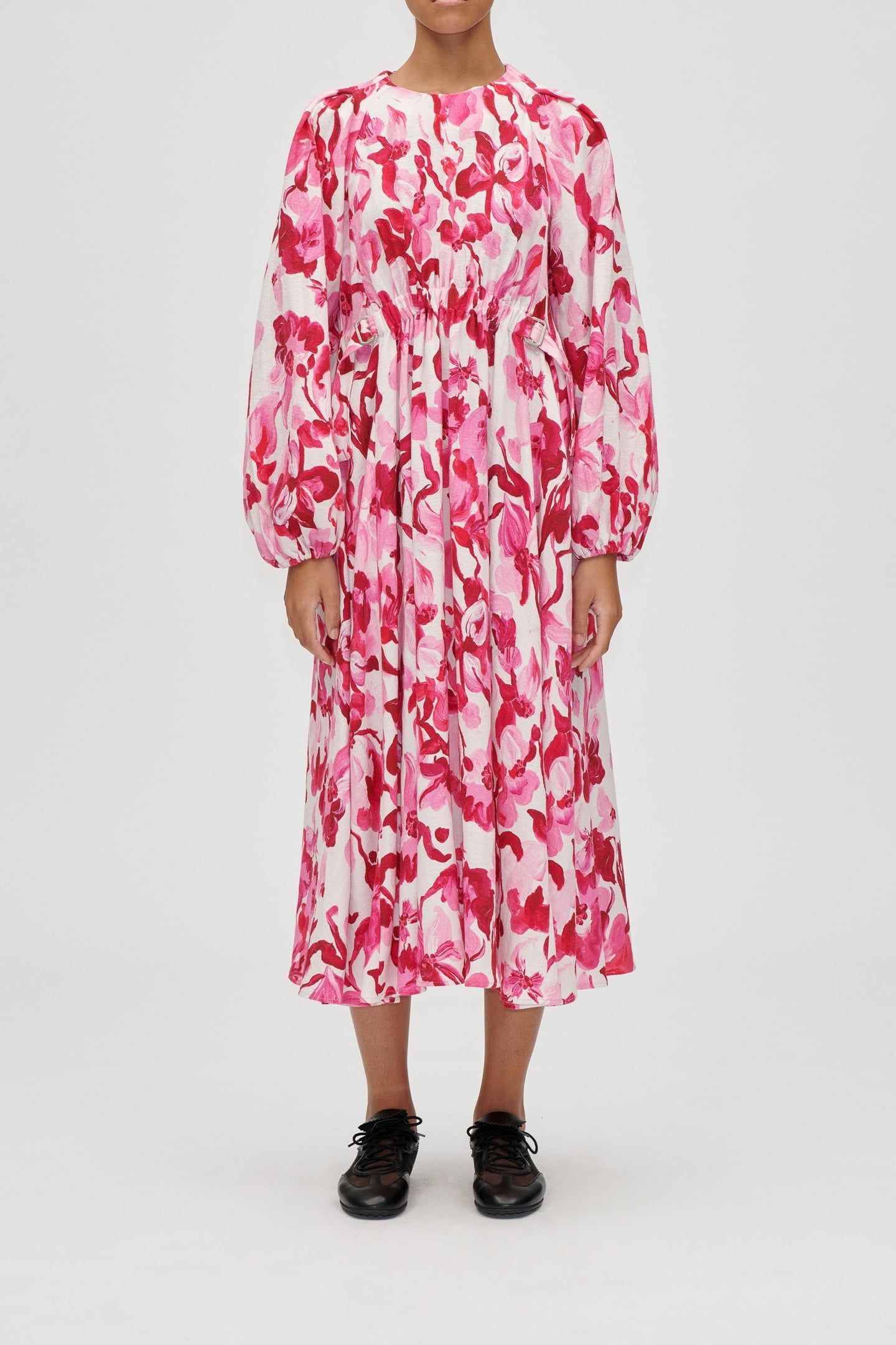 DOUBLE BUCKLE RAGLAN MIDI DRESS BRUSH STROKE MAGNOLIAS 1