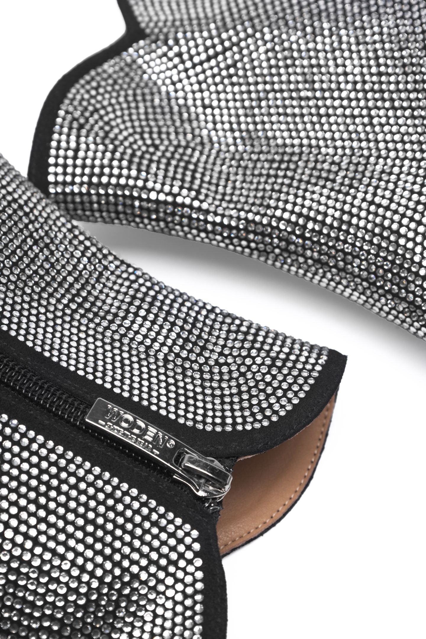 SAGA ZIP CRYSTAL BLACK 5