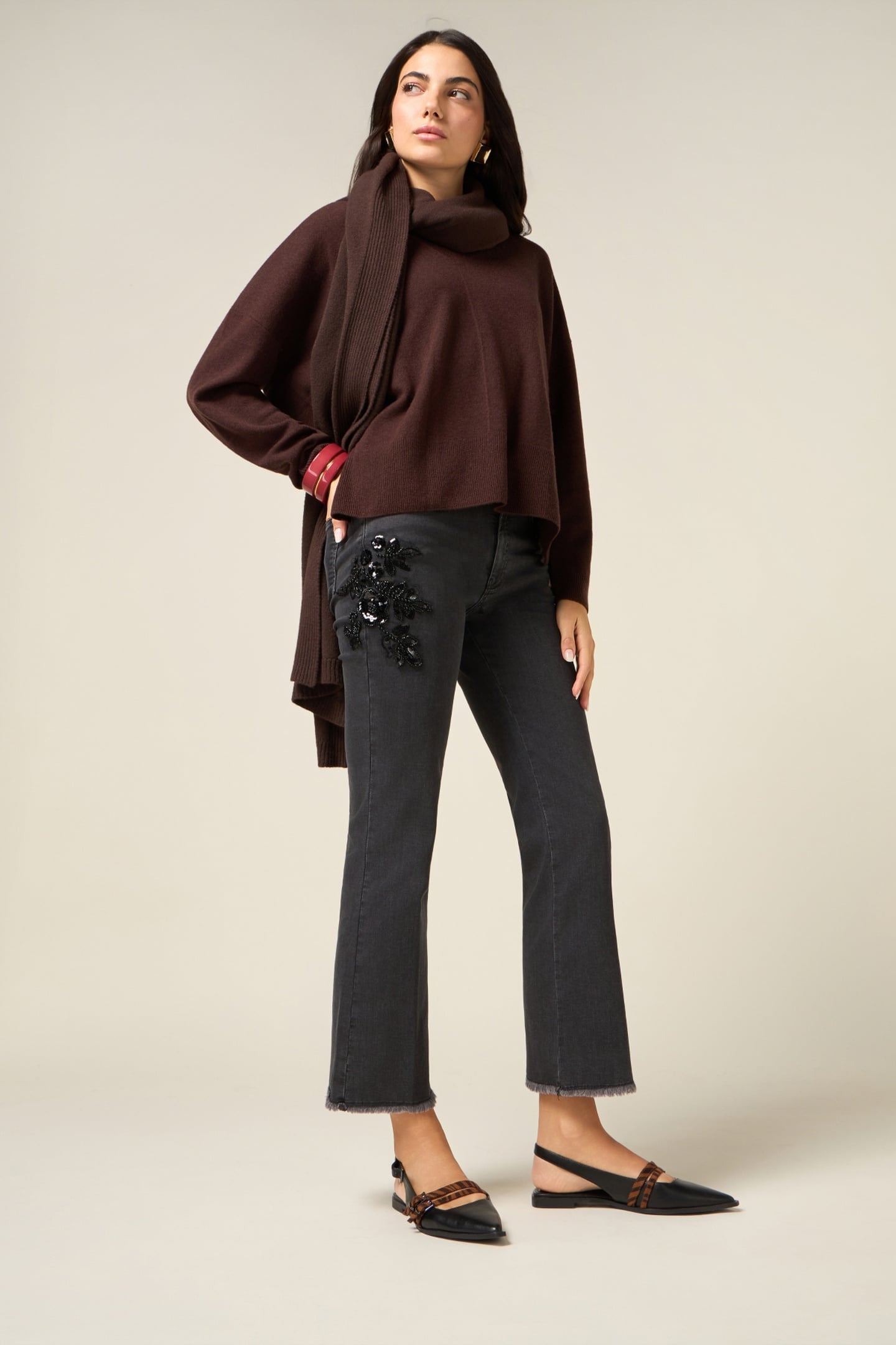 CROPPED WIDE JEANS IN DENIM WITH DECORATIVE PATCH BLACK 2