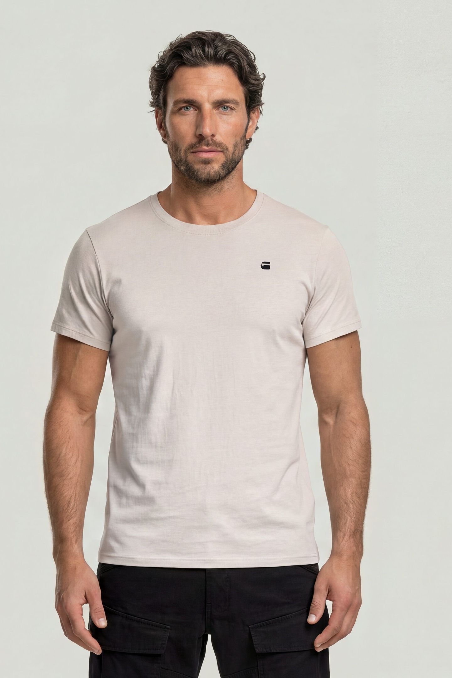 CHEST LOGO SLIM T-SHIRT S/S WHITE 1