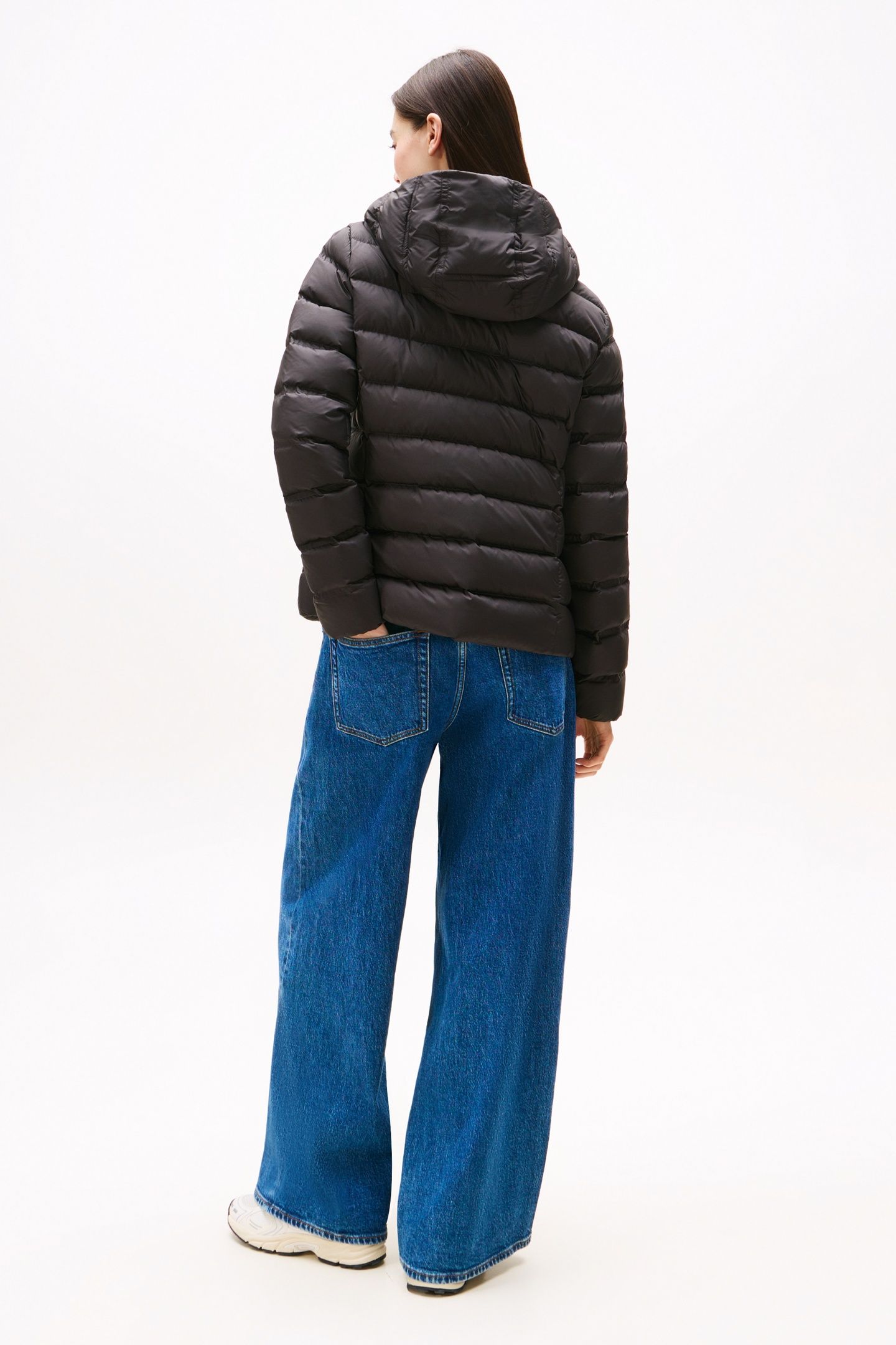 TJW SLIM HOOD JACKET BLACK 6