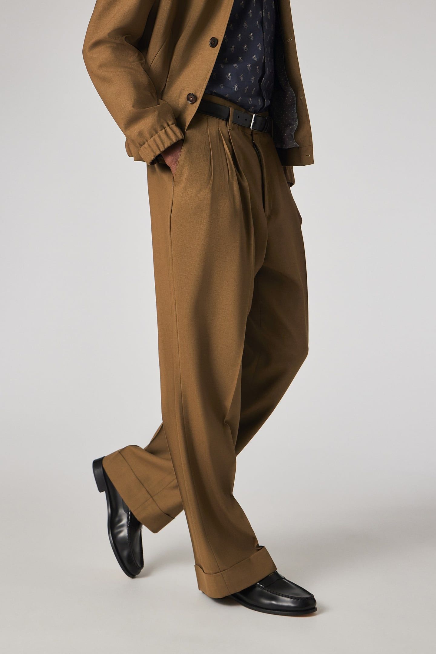 MENS TROUSER CAMEL 4