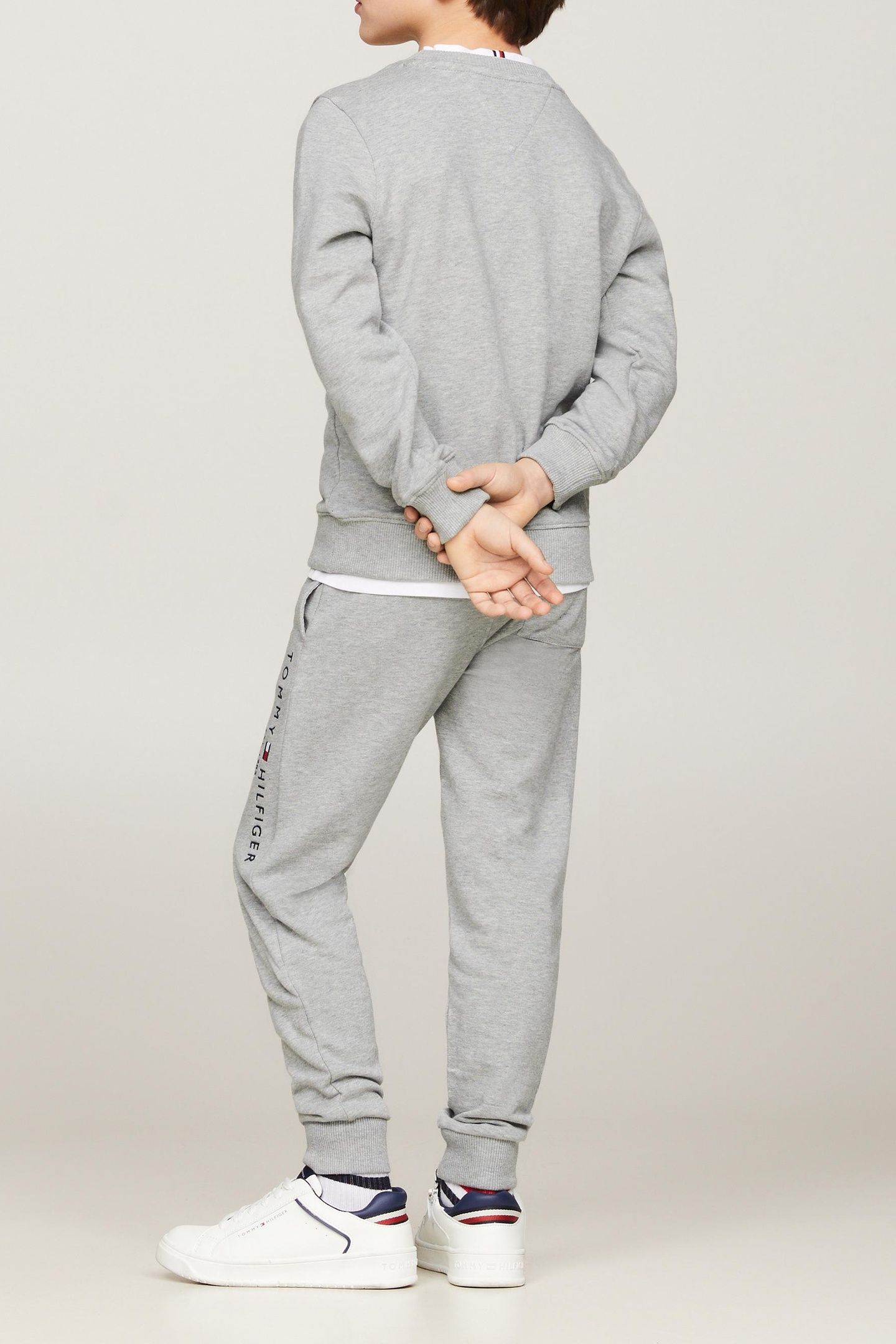 UNISEX ESSENTIAL SWEATSHIRT LIGHT GREY HEATHER 2