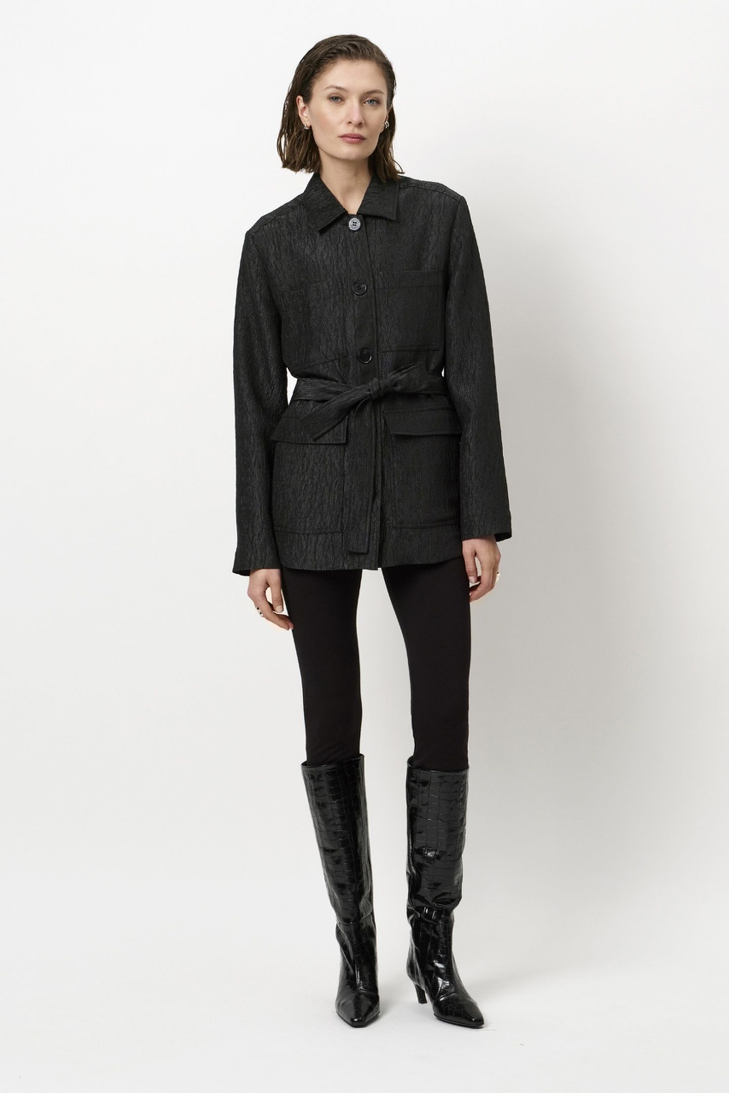 TWIST BELTED SHIRT JACKET RAVEN 2
