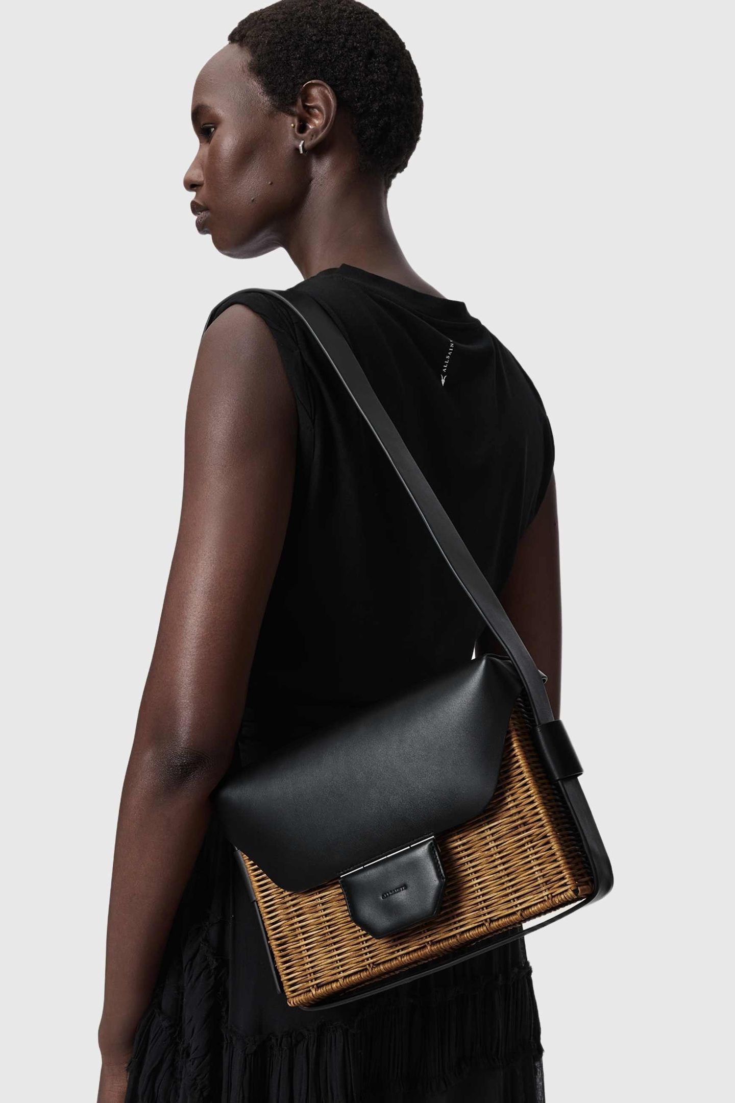 MONIQUE WICKER SHLDR BISCUIT/BLACK 4