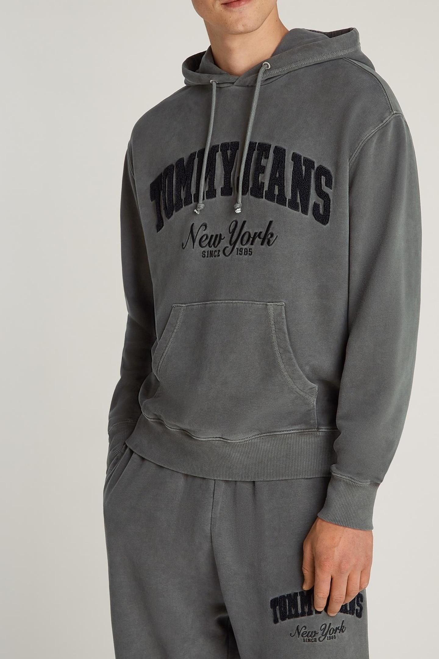 TJM RELAXED VINTAGE VARSITY BLACK 1