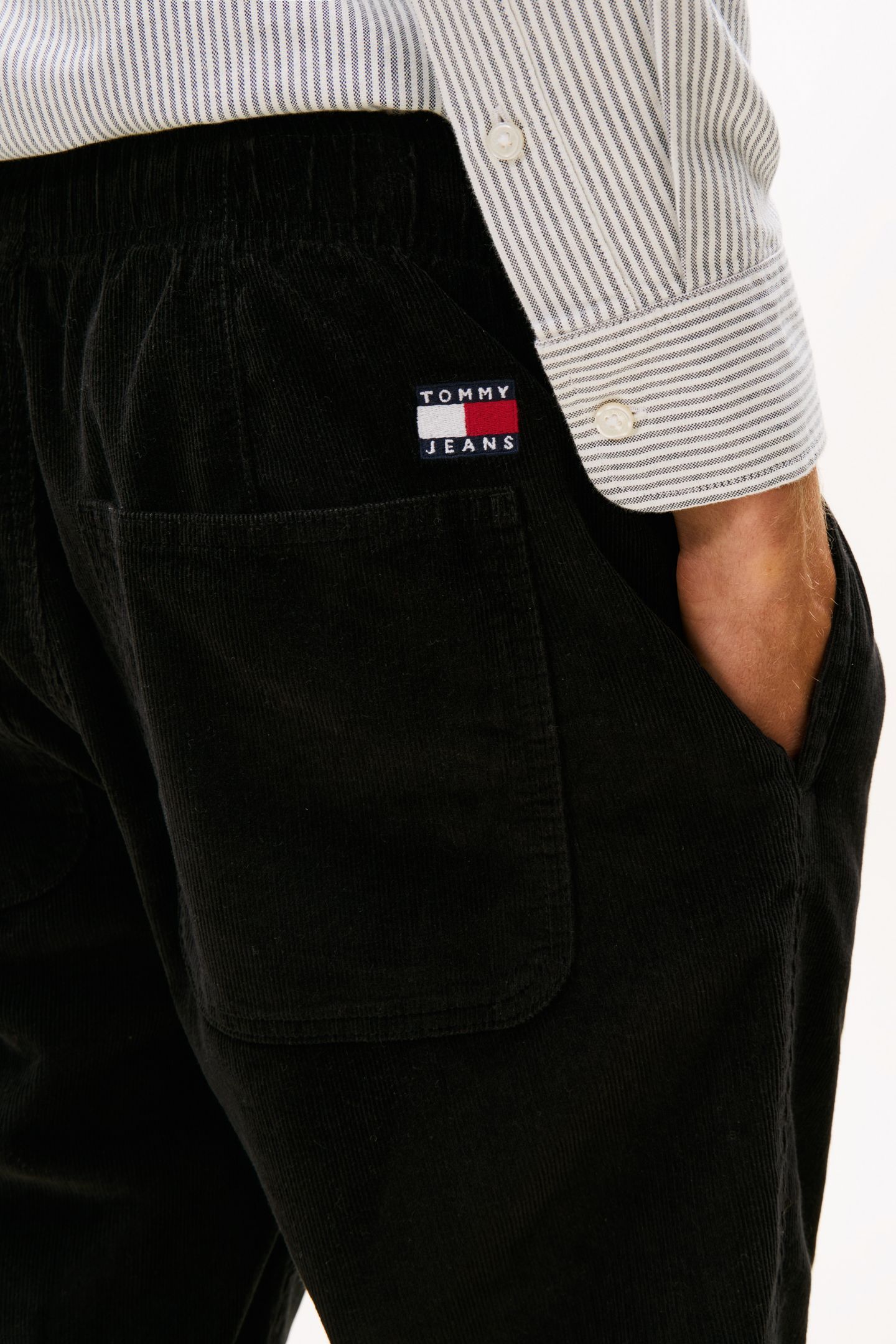TJM ISAAC CORD CHINO BLACK 5