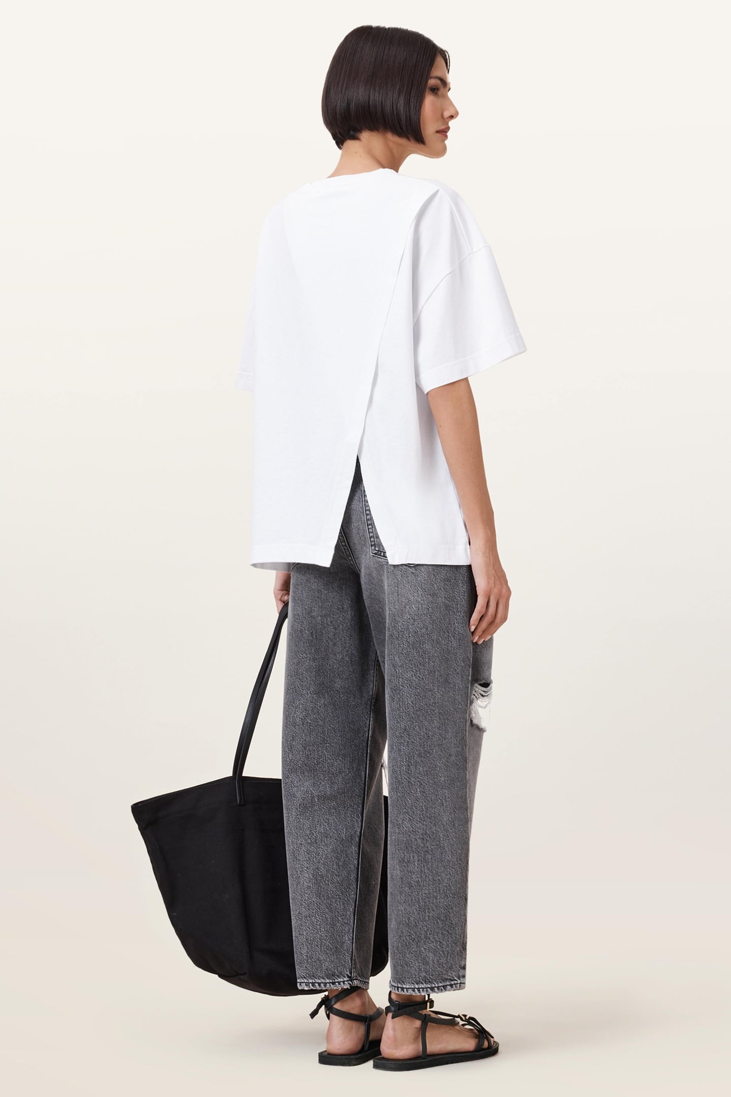 AVRI TEE OPTIC WHITE 6