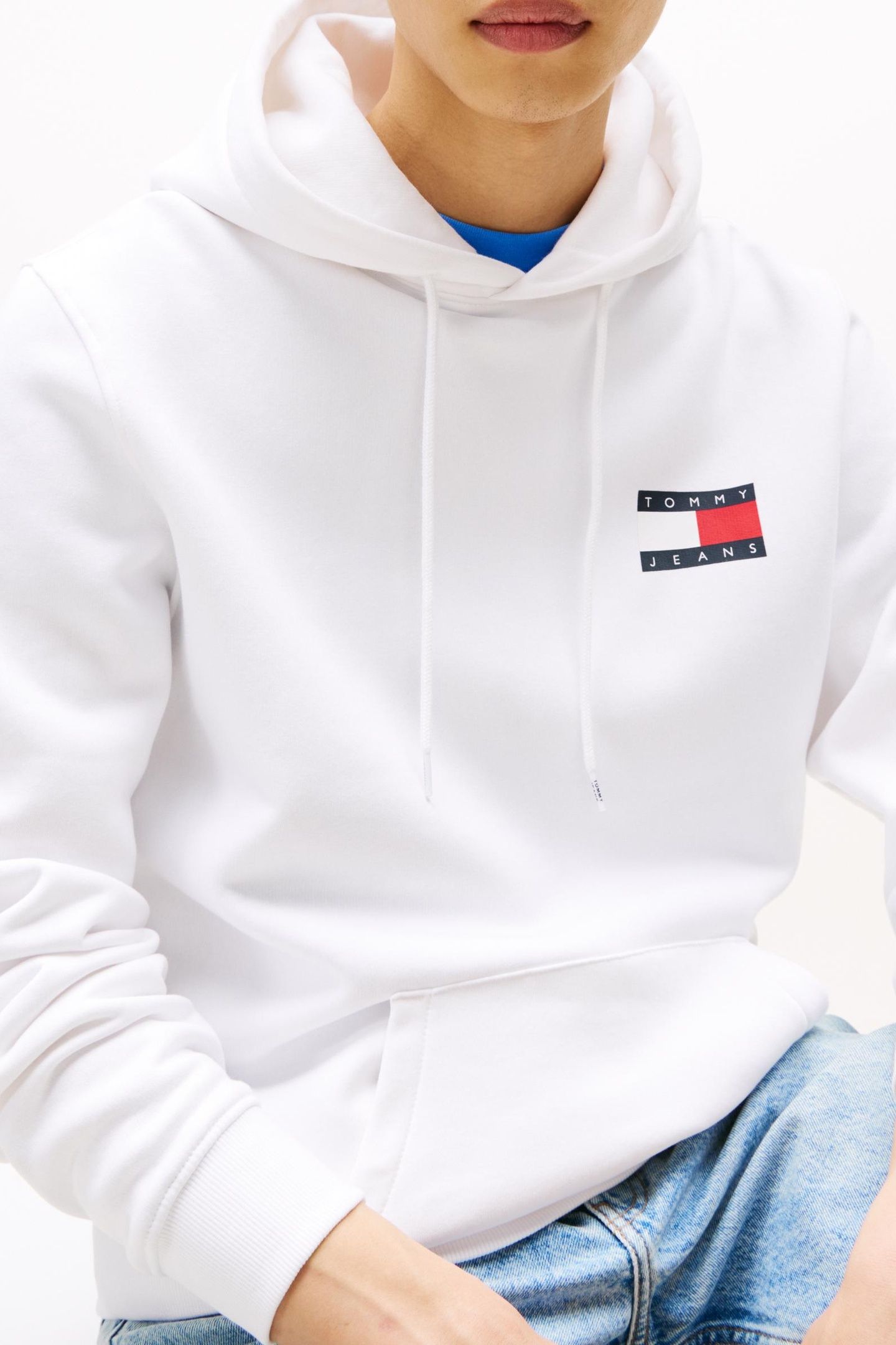 TJM REG ESSENTIAL SWEATSHIRT WHITE 5