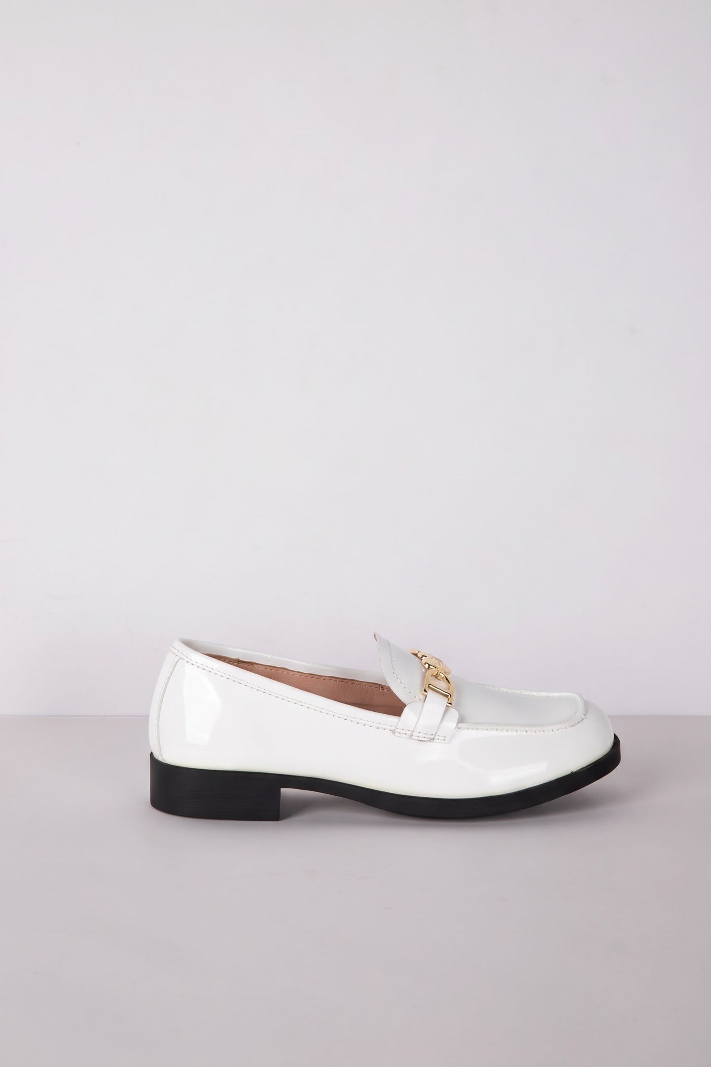 LOAFER WHITE 1
