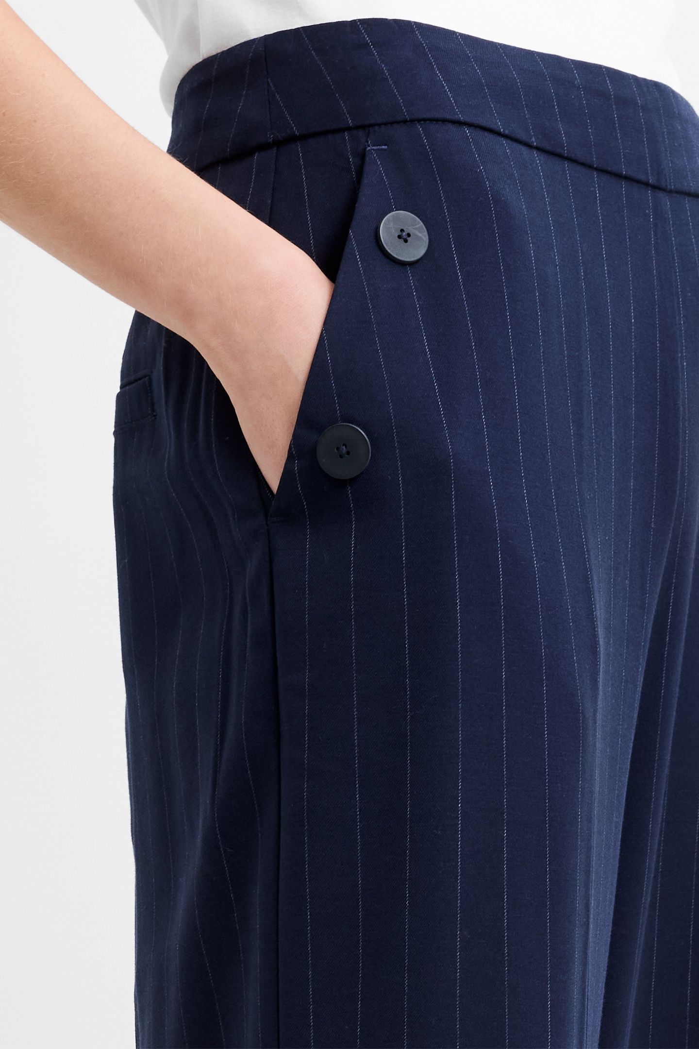 ALIA PINSTRIPE BUTTON DETAIL NAVY/LINEN WHITE 4