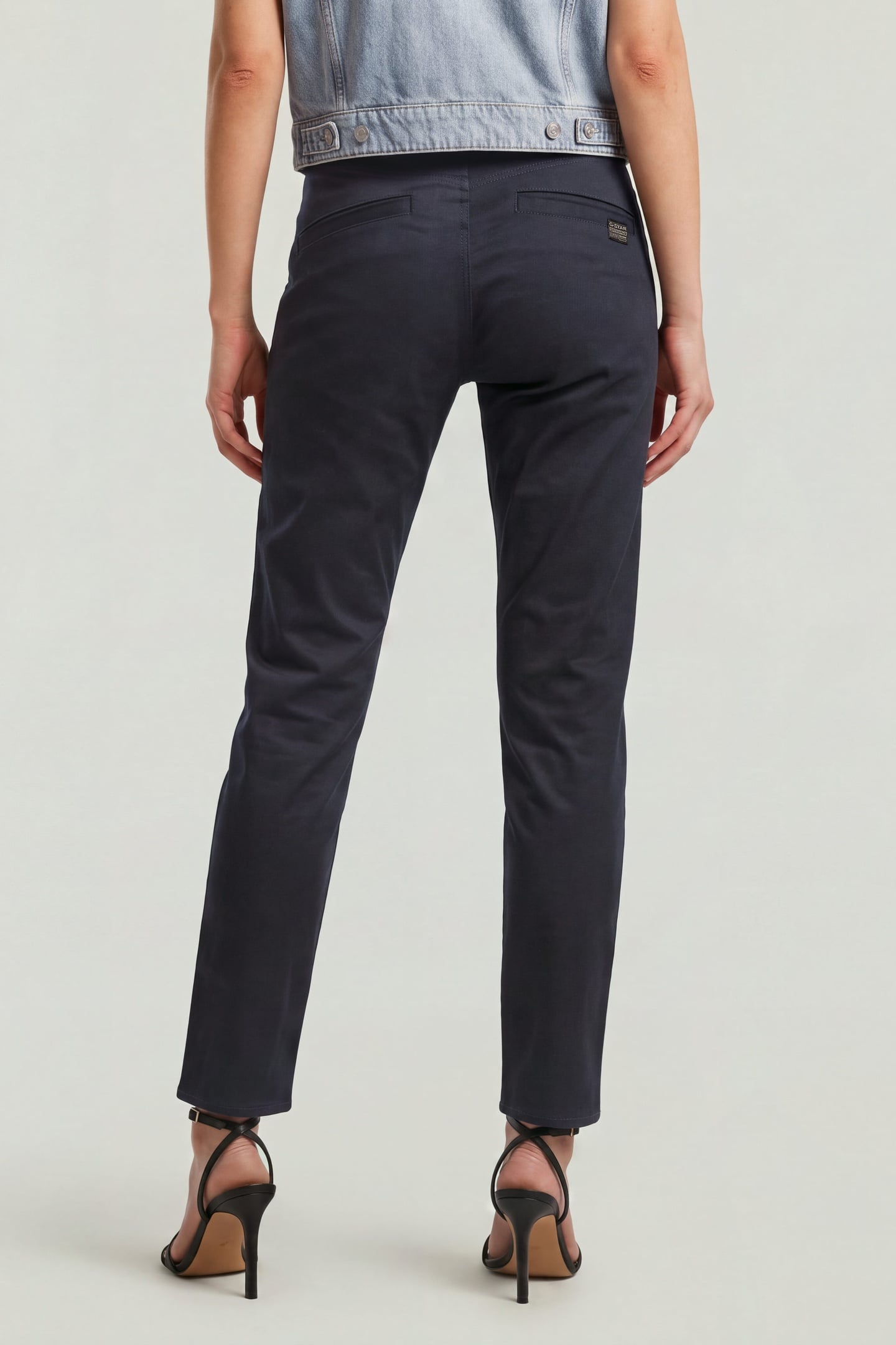 SLIM CHINO BLACK 2