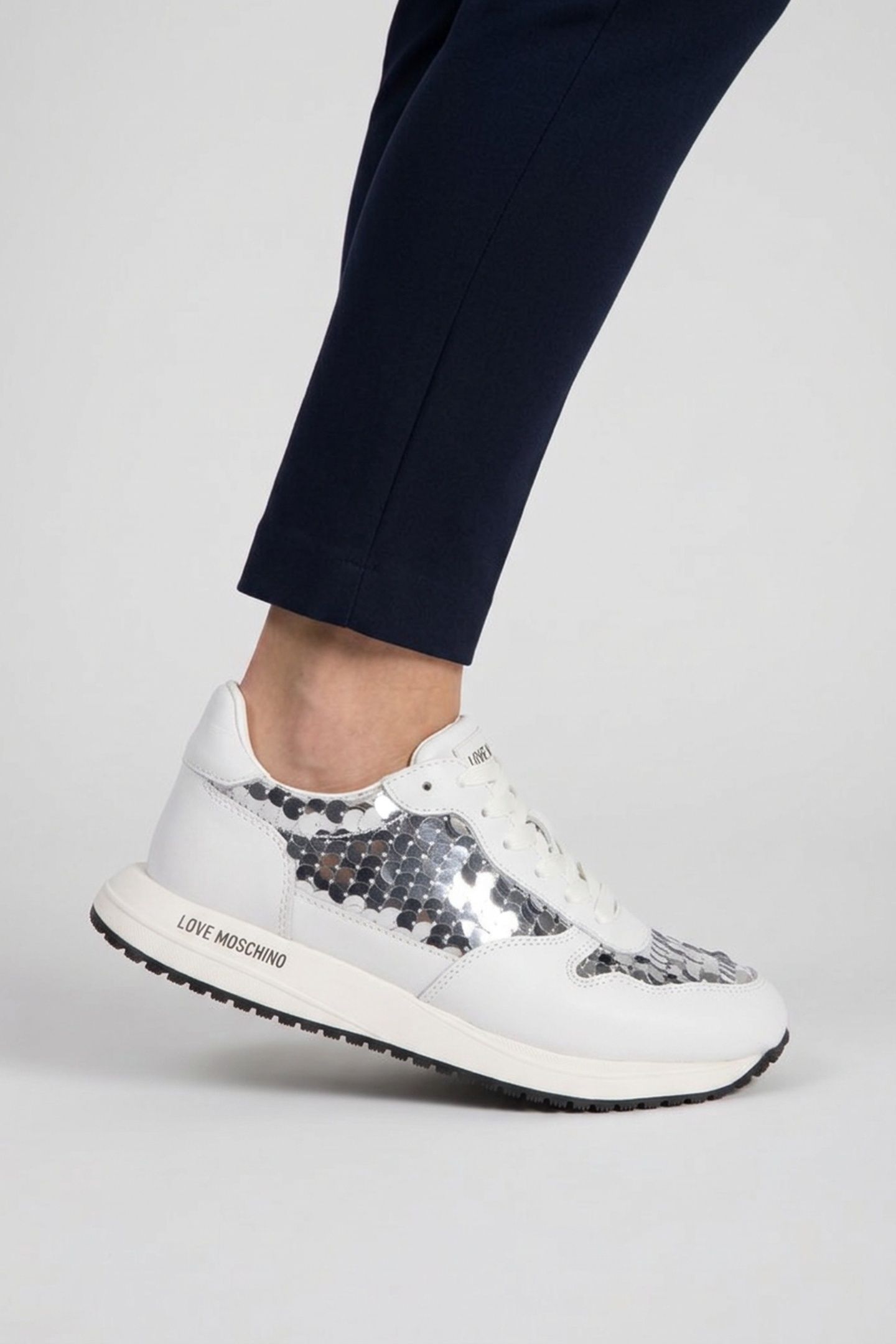SNEAKERS SILVER 2