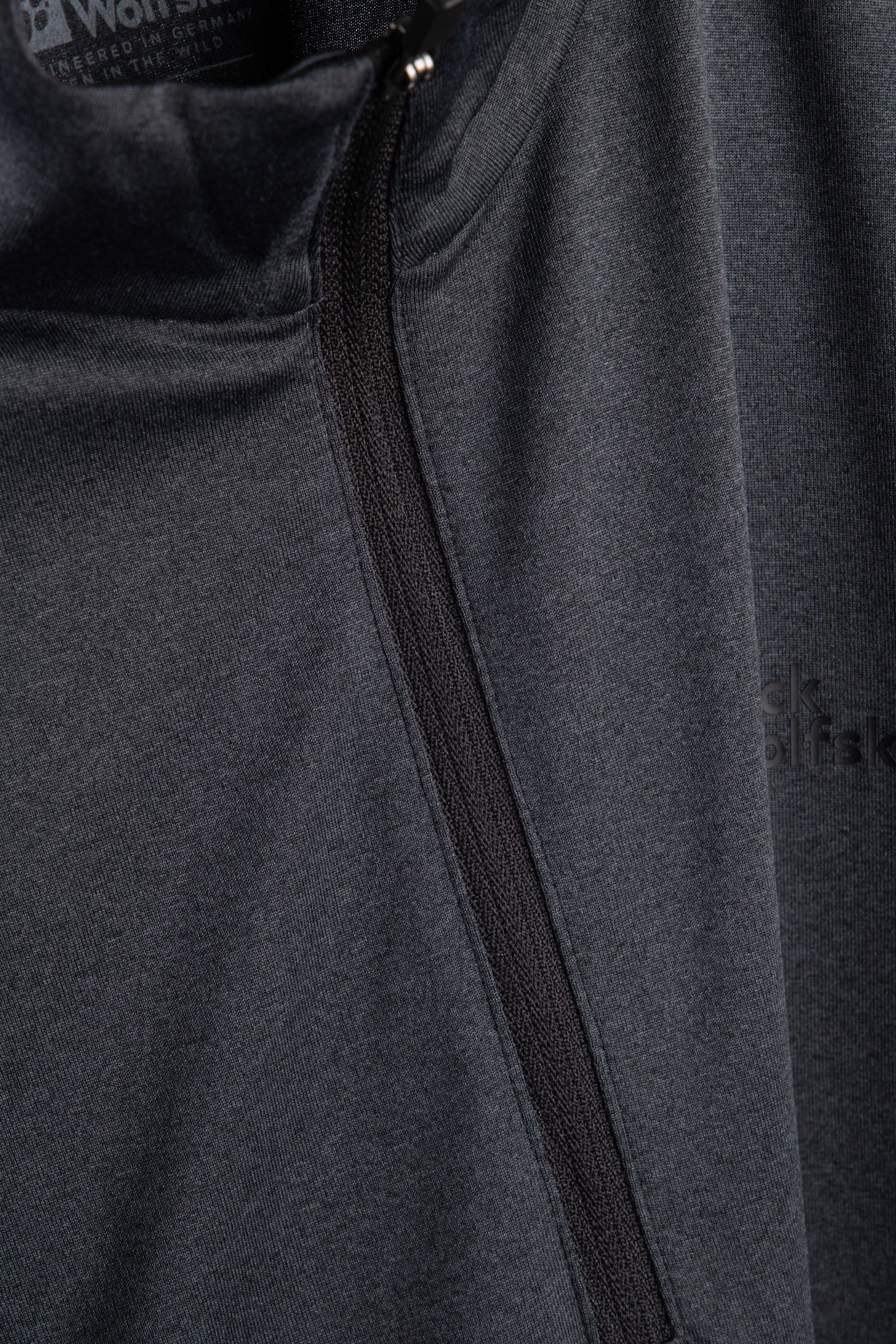 SKY THERMAL LONG SLEEVE BLACK 4