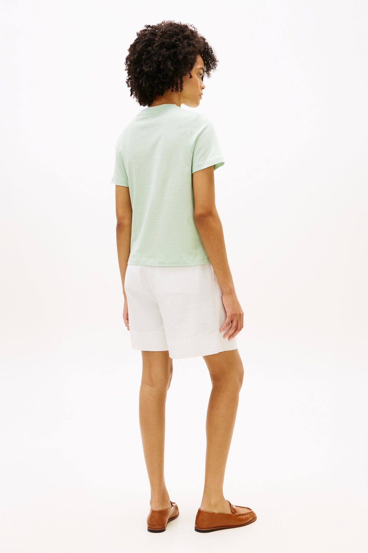 REG CORP LOGO C-NECK GENTLE JADE 3