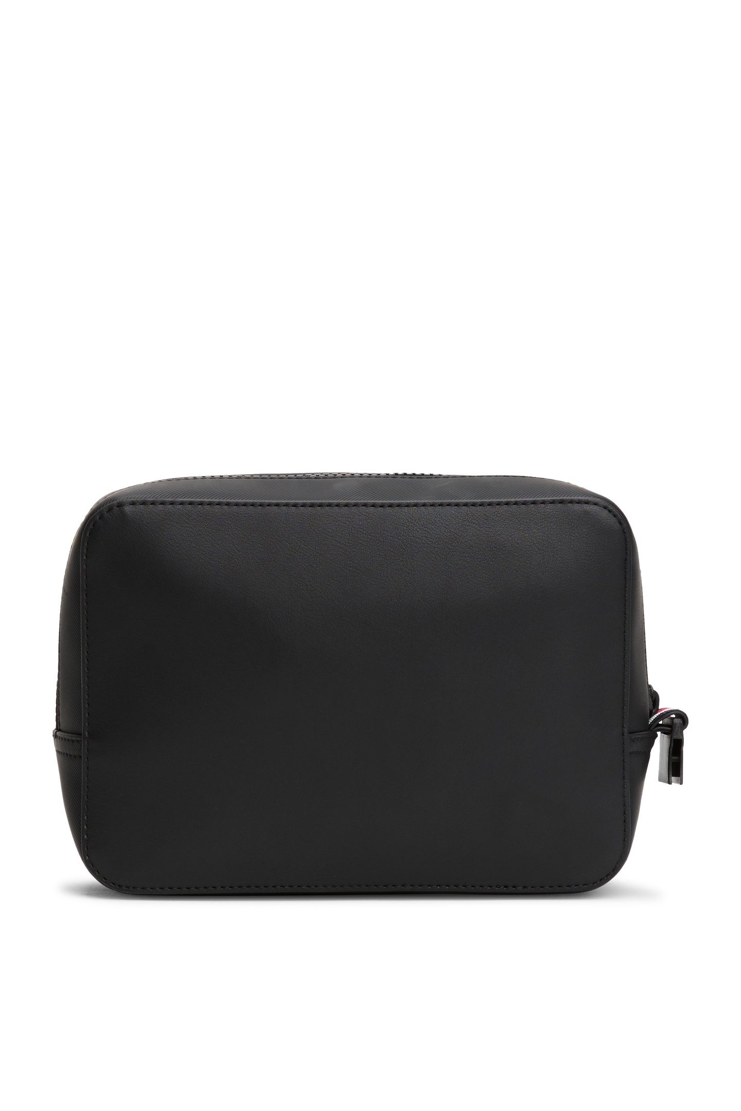 TH FOUNDATION WASHBAG BLACK 2