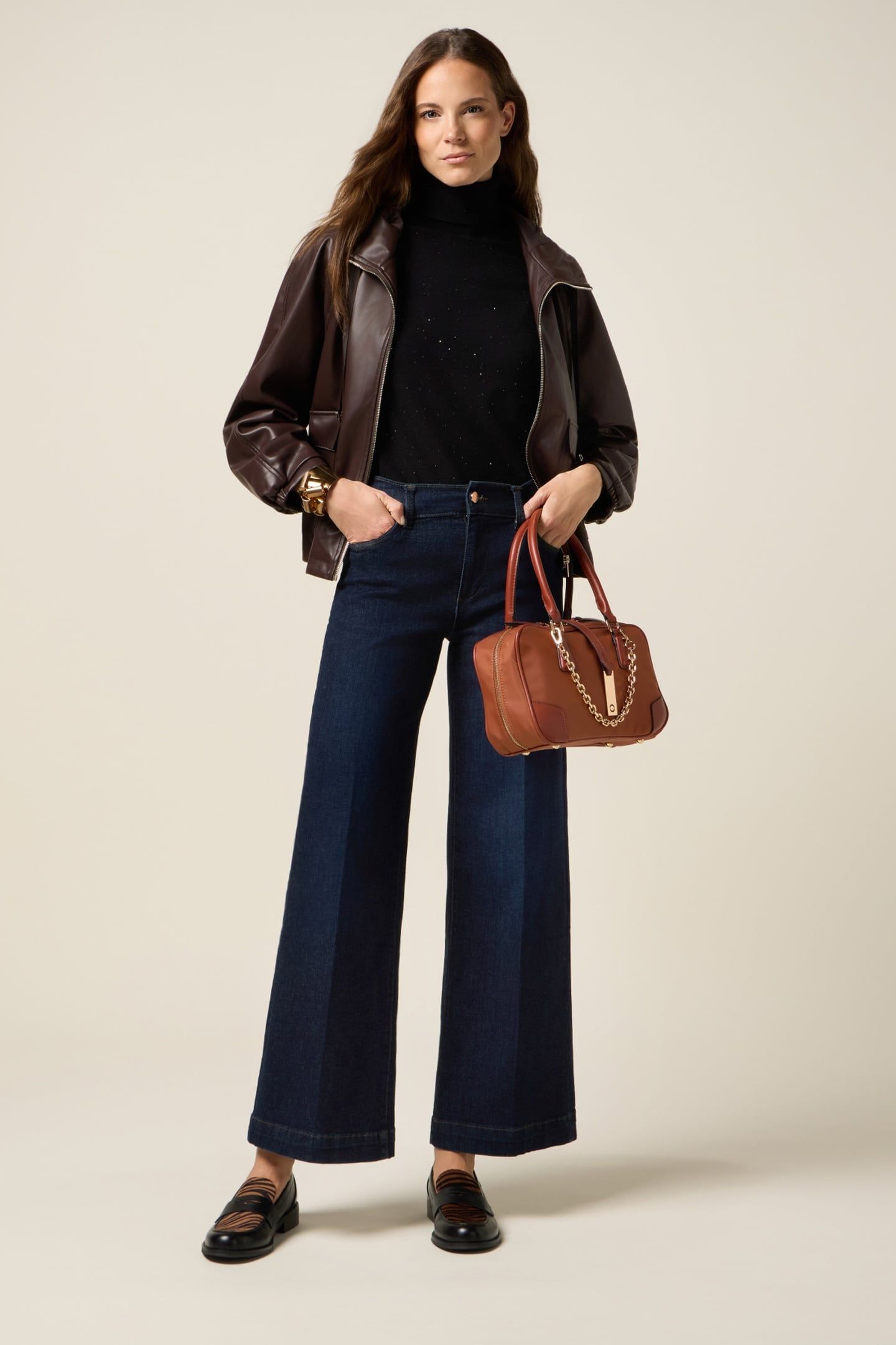 SHORT JACKET WITH HOOD AND ZIP BROWN 2