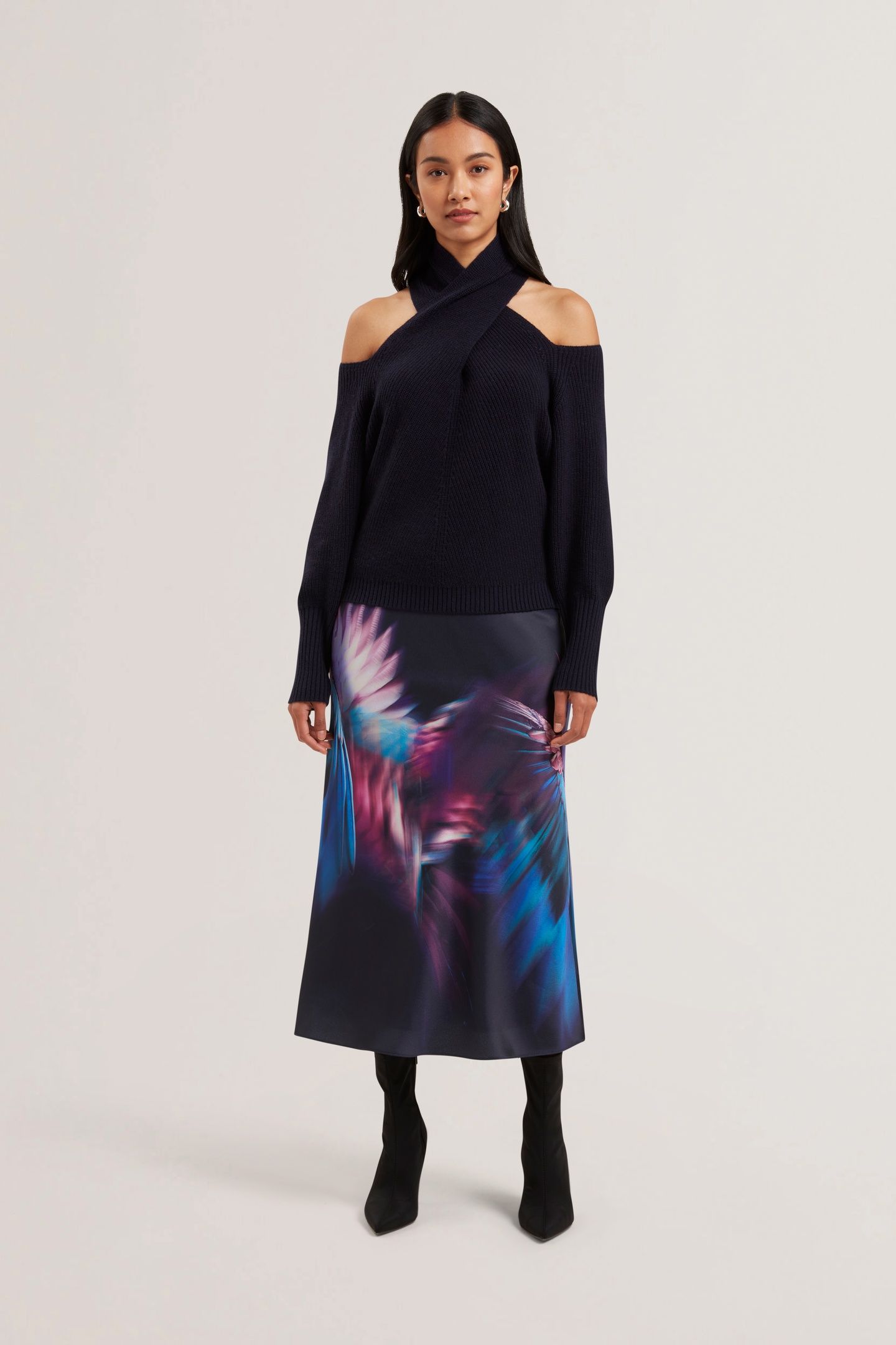 ELANAA CUT OUT DETAIL KNIT SWEATER NAVY 1
