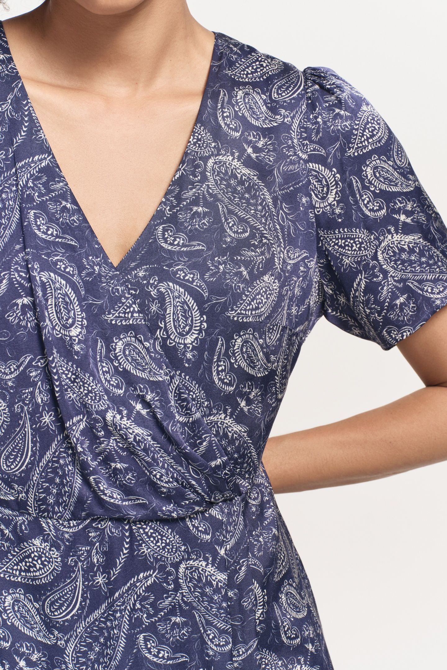 RIANE - BLUE CASHMERE DRESS WITH DRAPED EFFECT 6