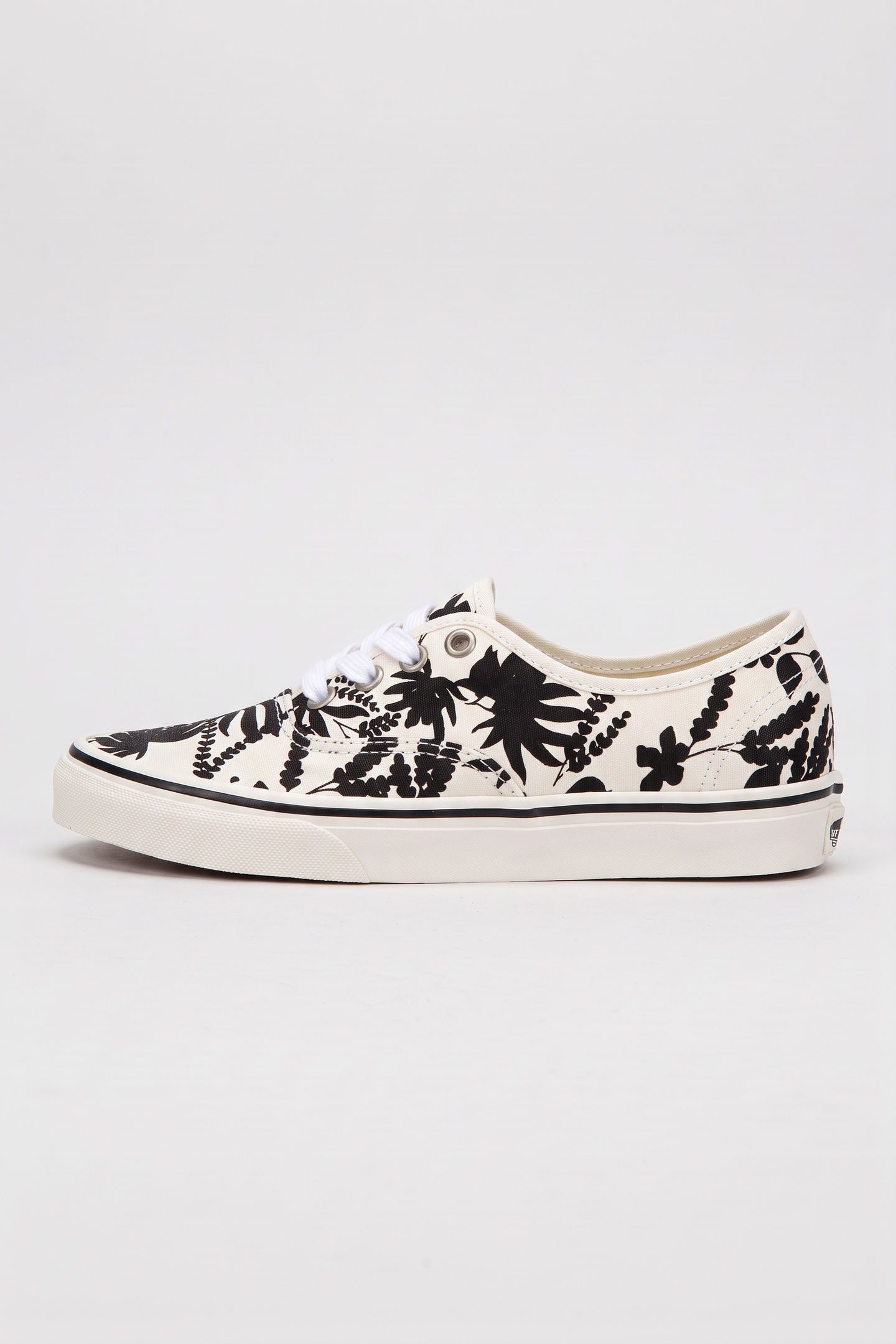 UNISEX AUTHENTIC ARCHIVE BLACK 3