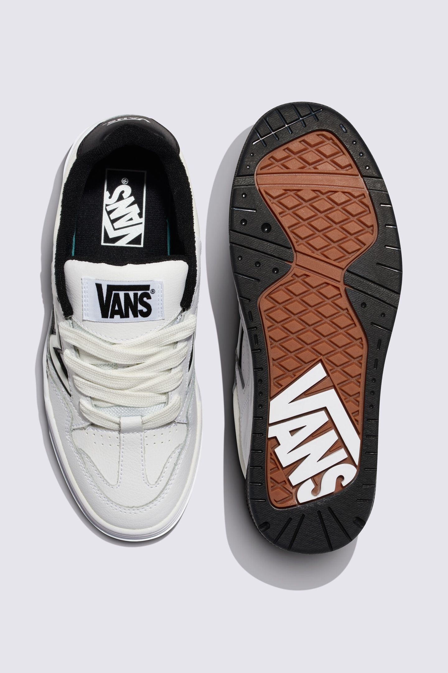 UNISEX UPLAND WHITE/BLACK 6