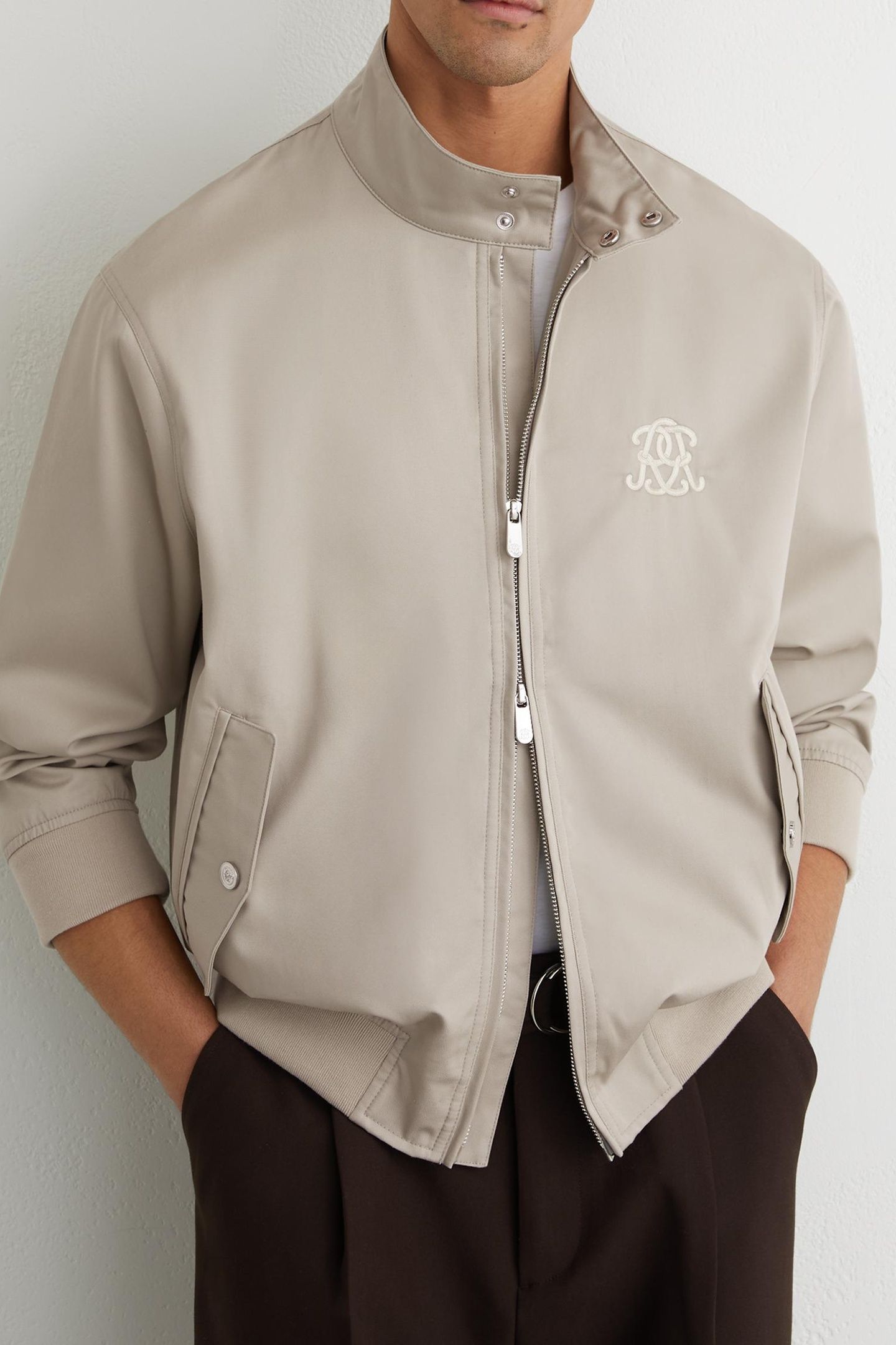 EMBROIDERED MOTIF HARRINGTON JACKET LIGHT STONE 2
