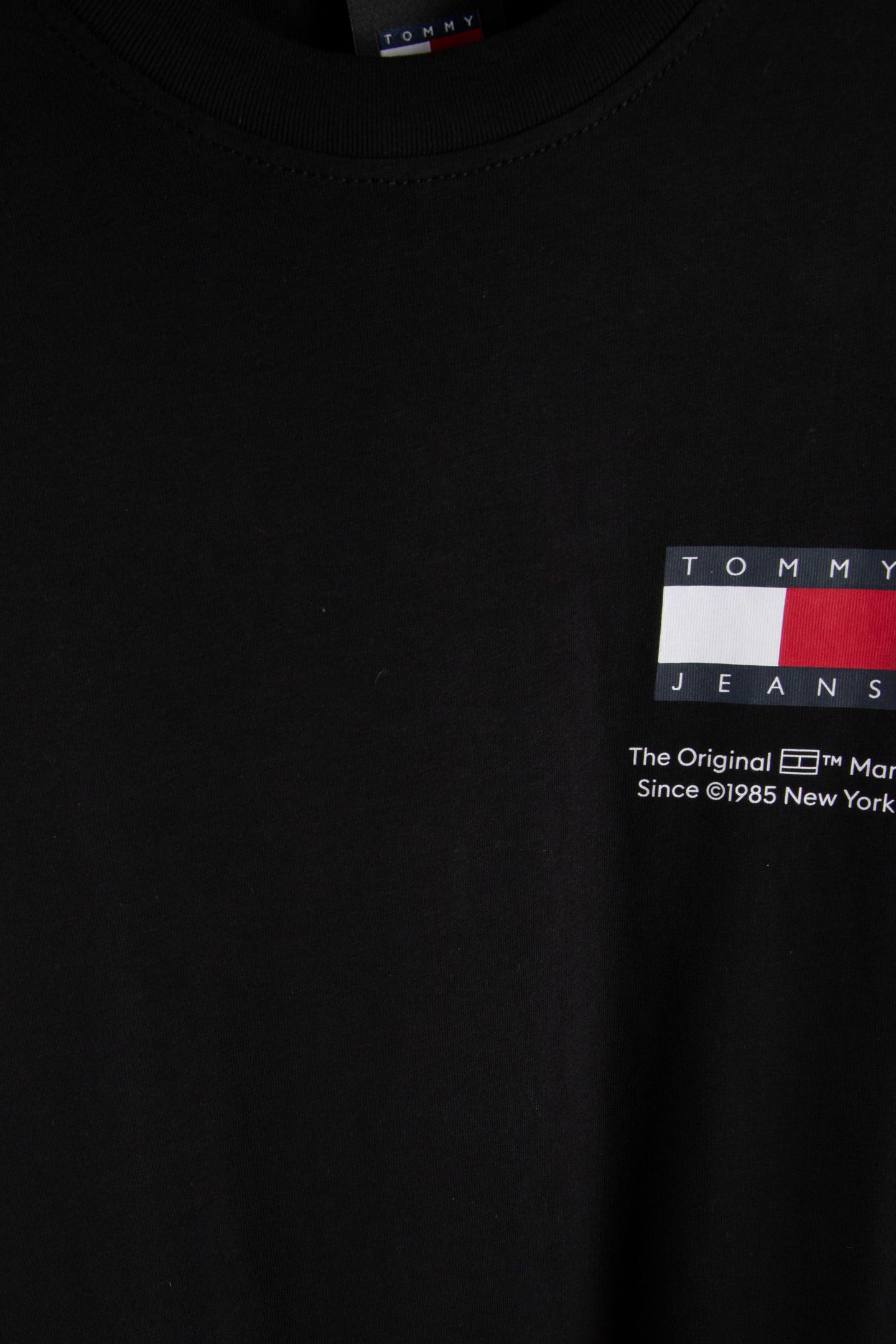 TJM SLIM ESSENTIAL TEE BLACK 4