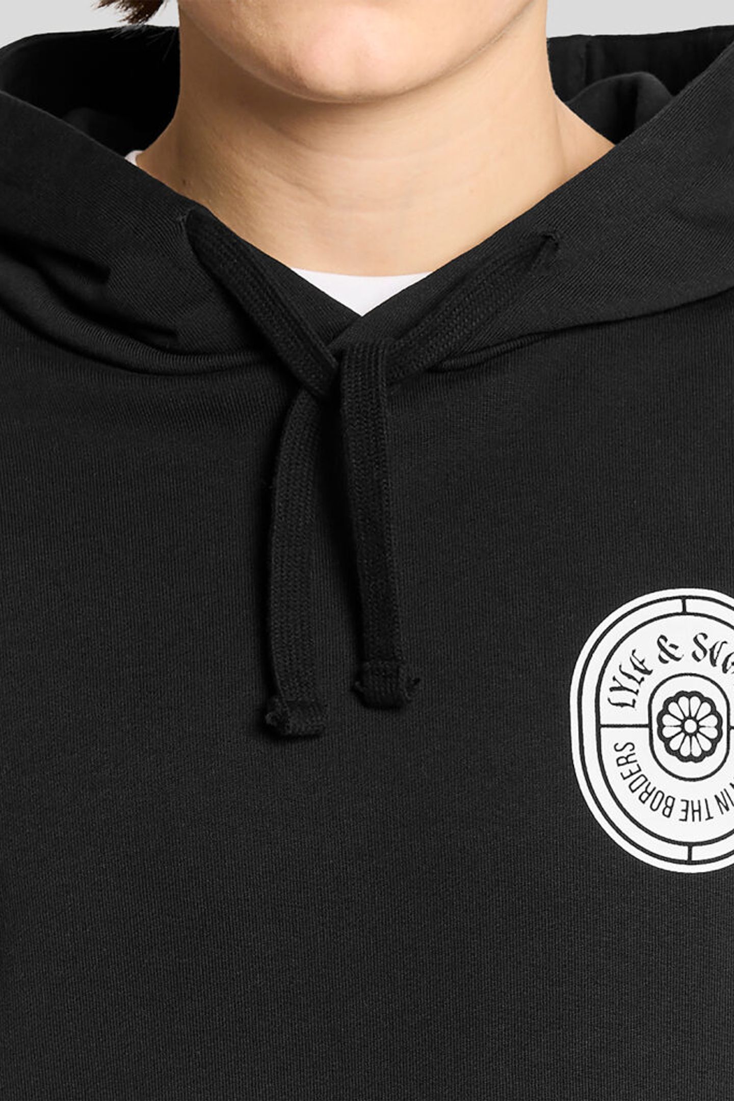 BORDERS LABEL GRAPHIC HOODIE JET BLACK 6