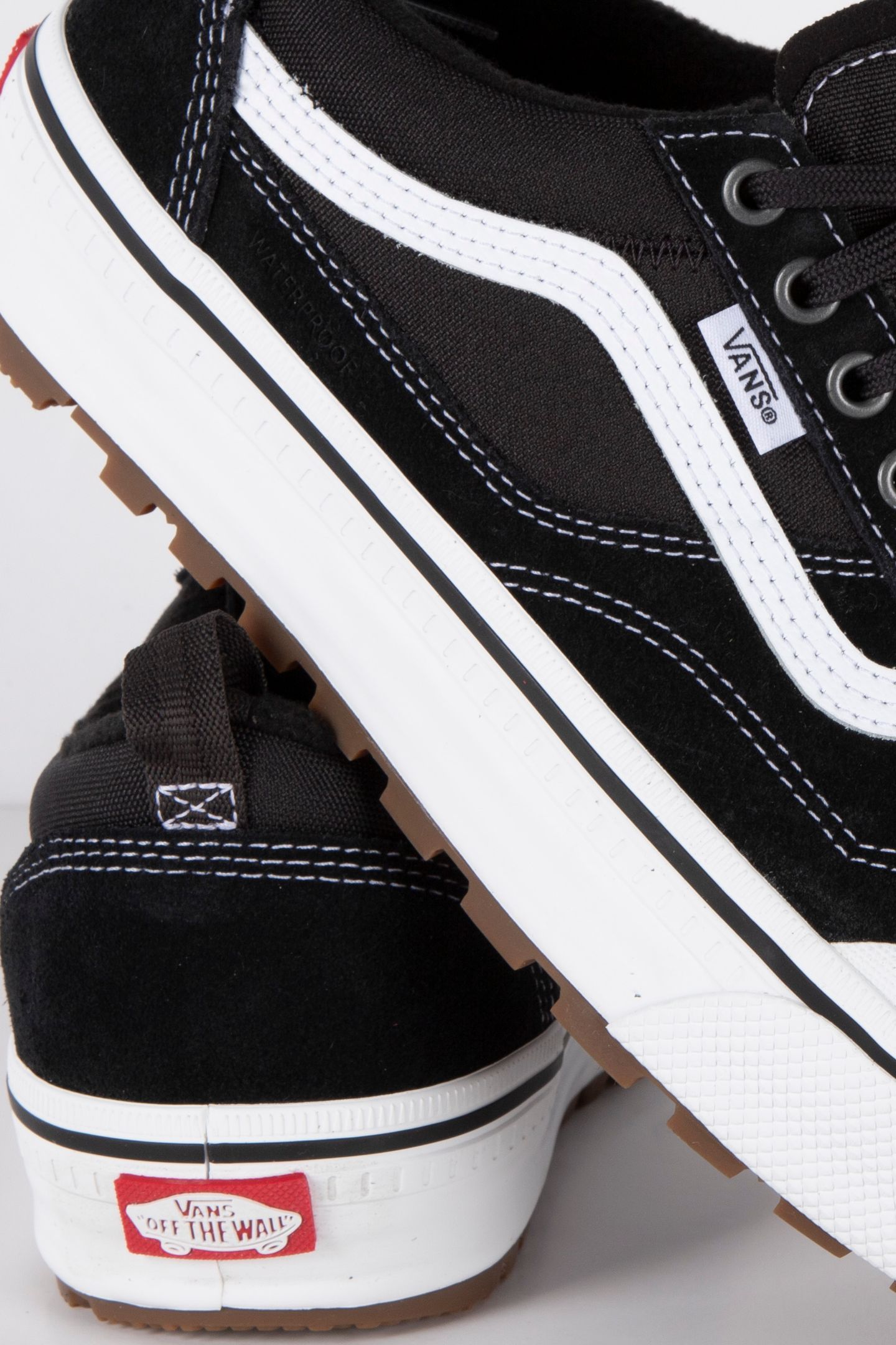 UNISEX OLD SKOOL WATERPROOF INSULATED MTE BLACK/WHITE 3