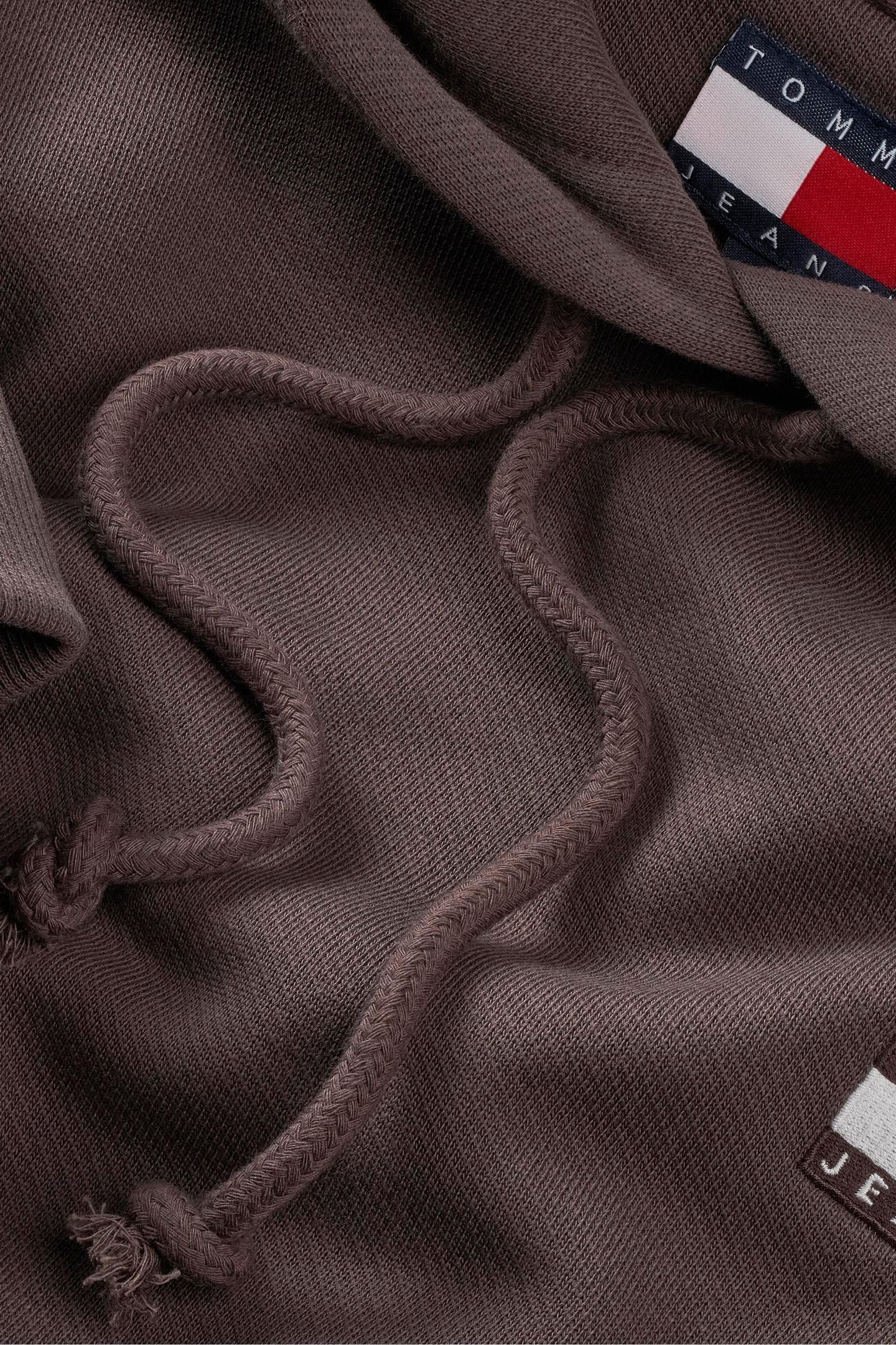 TJW BXY BADGE HOODIE BLACK WALNUT 3