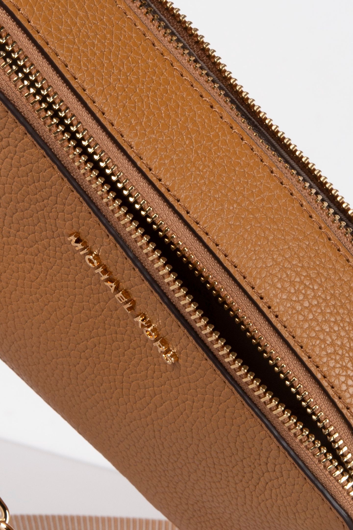 SMALL DOUBLE ZIP CAMRA CHAIN CROSSBODY PALE PEANUT 5