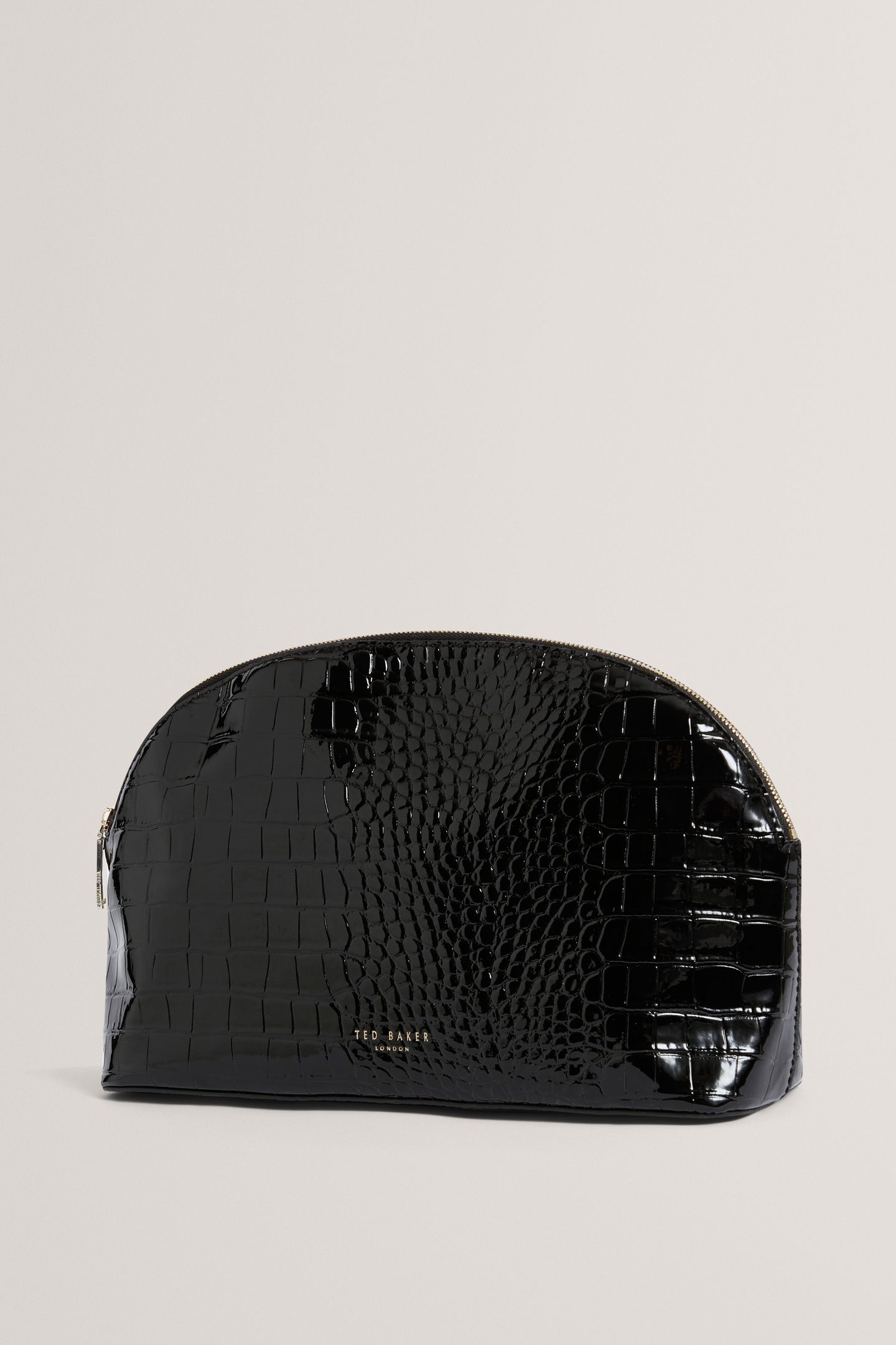 CROC EFFECT LARGE WASHBAG BLACK 2