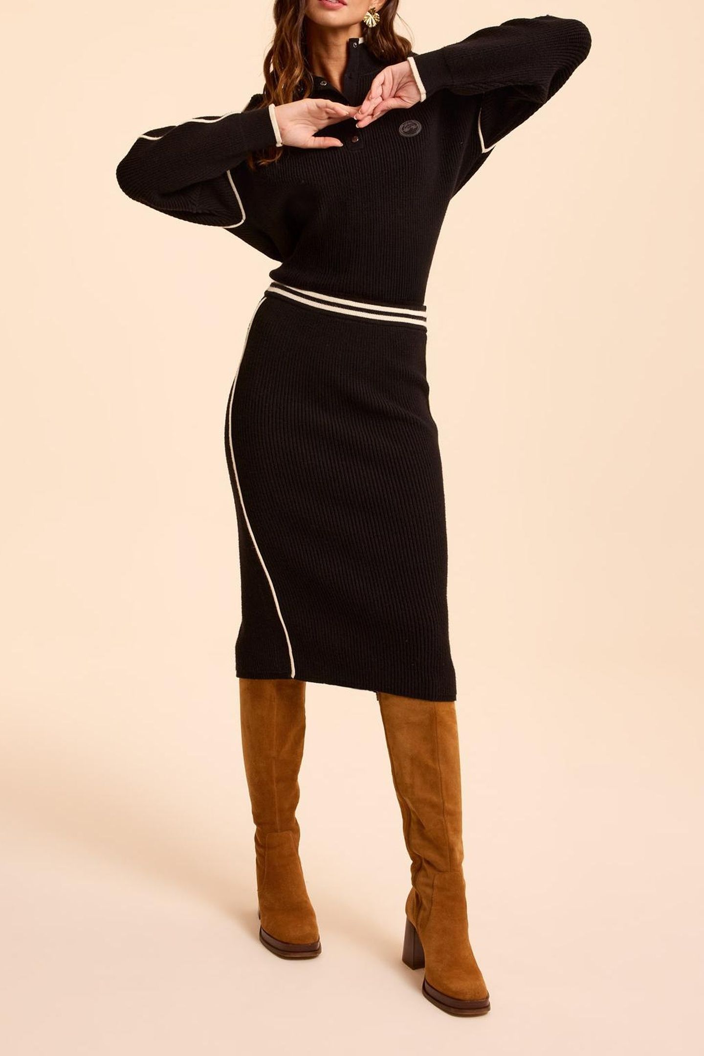 BLACK KNIT SPORTY PENCIL SKIRT 3