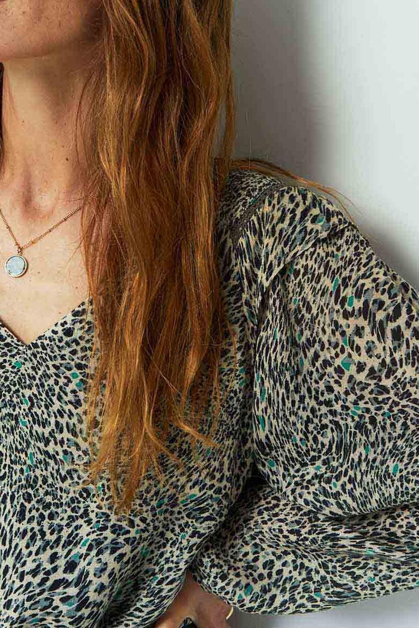 REILLY _ KHAKI DRESS WITH COOL LEO PRINT 7