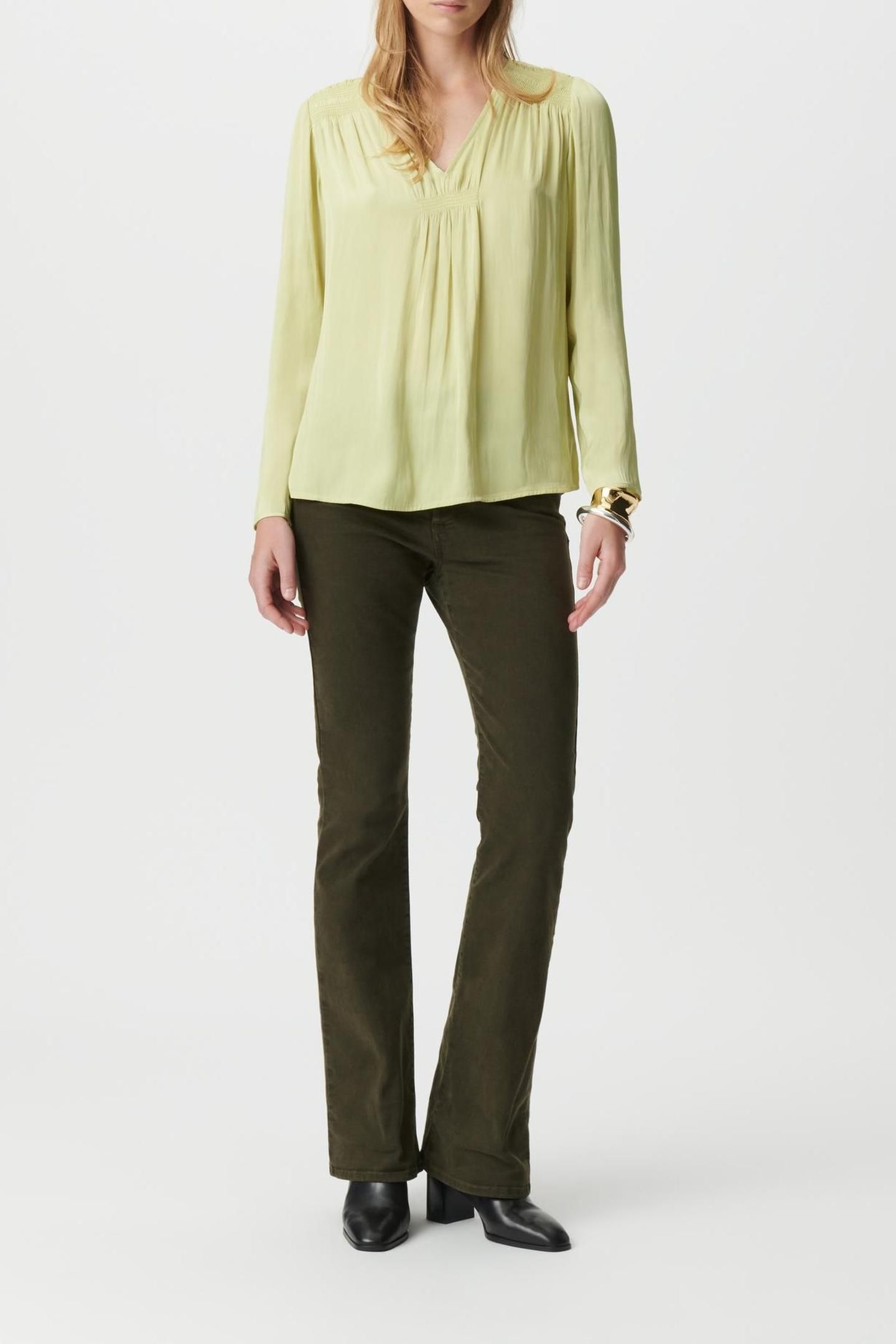 GREEN FLOWING BLOUSE WITH SMOCK DETAILS 3