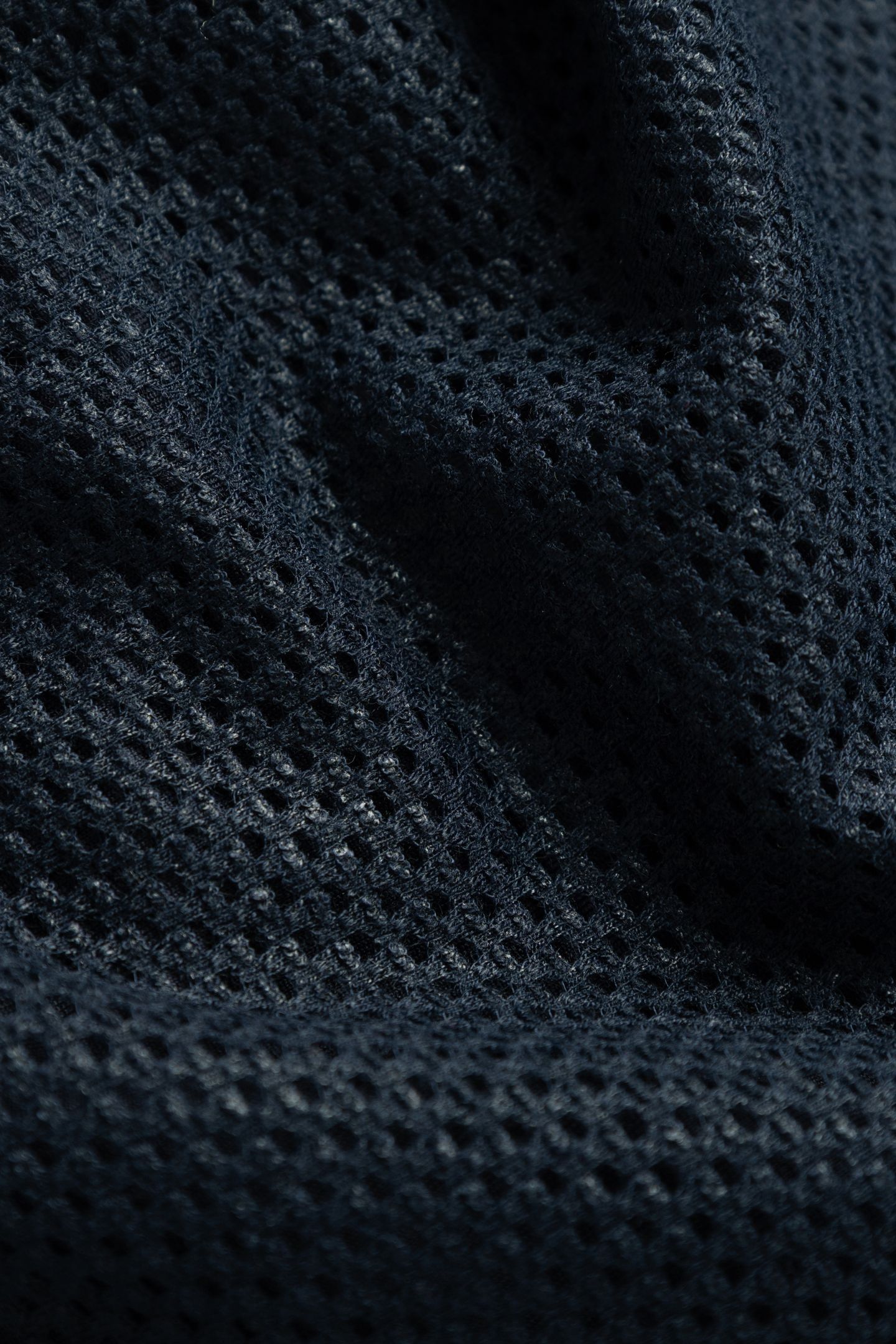 NAVY EMBOSSED MESH T-SHIRT 7